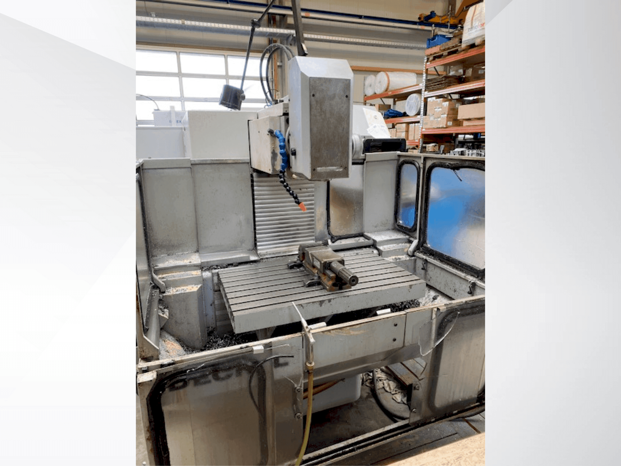 Makine  DECKEL FP4NC - Önden görünüm