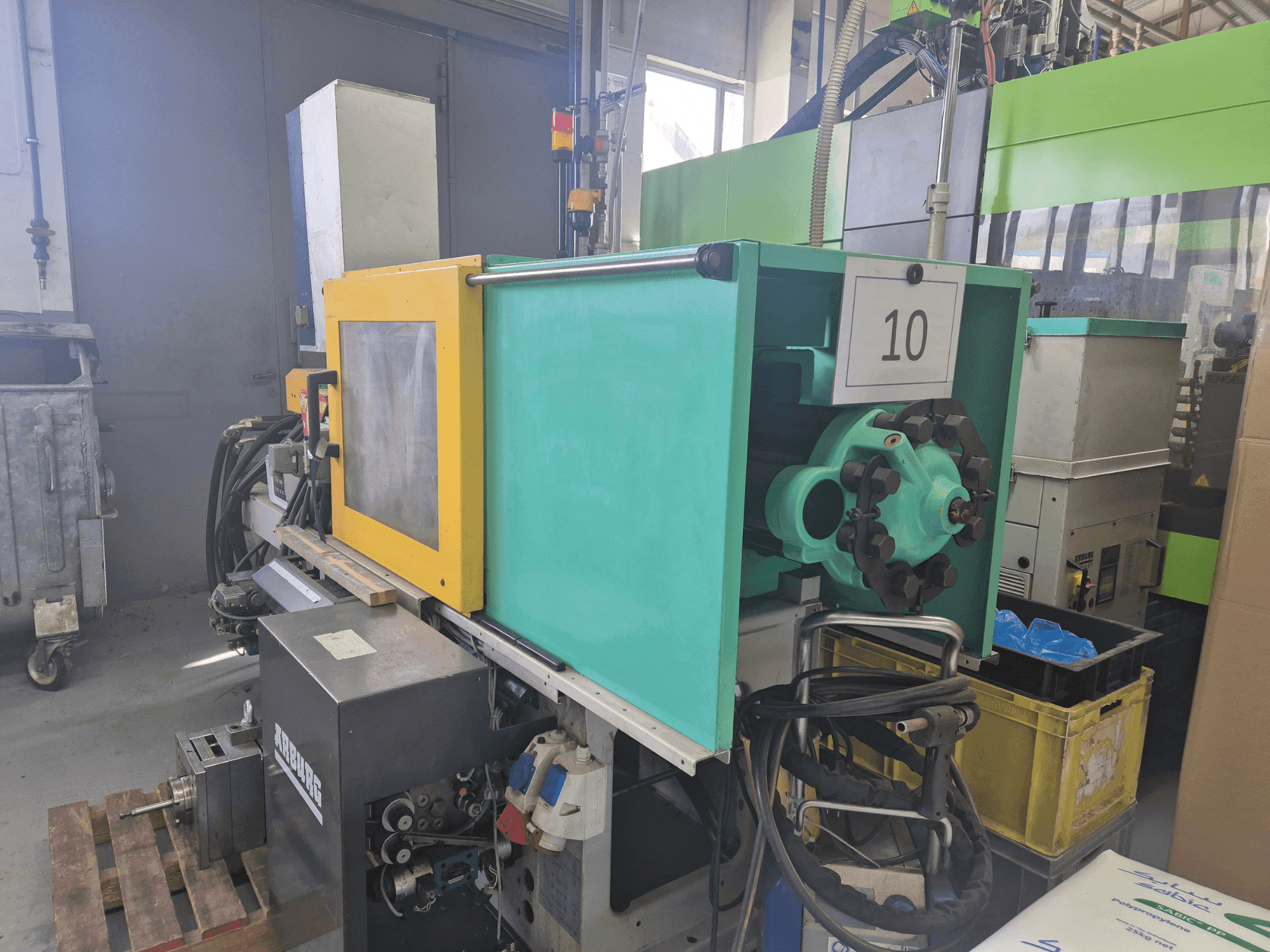 Makine  Arburg Allrounder 270 C 400-70 - Önden görünüm