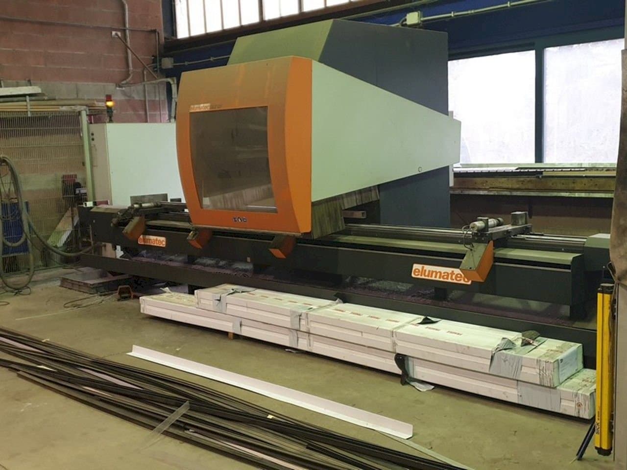 Makine Elumatec SBZ 131 - Önden görünüm