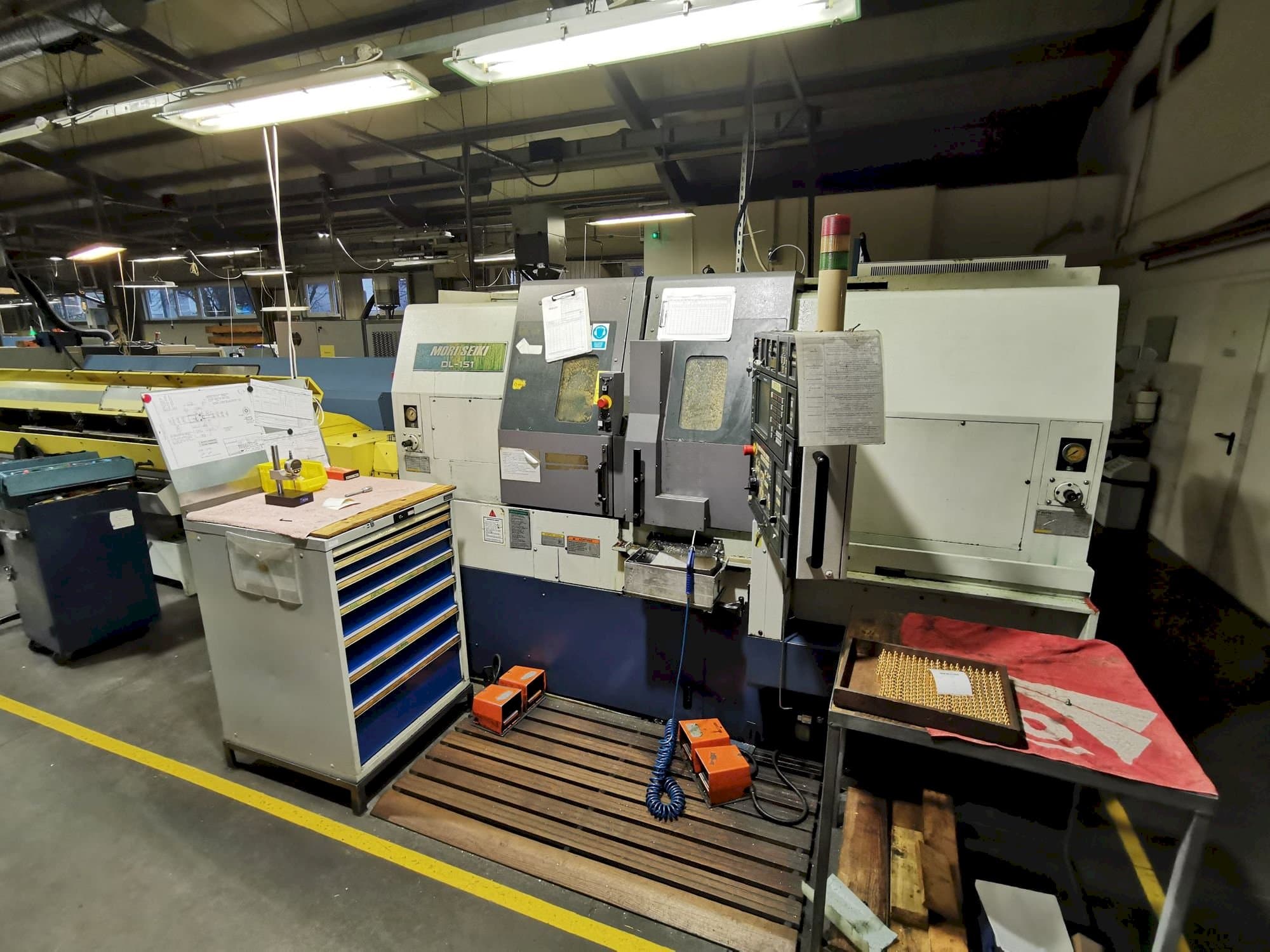 Makine MORI SEIKI DL-151Y - Önden görünüm