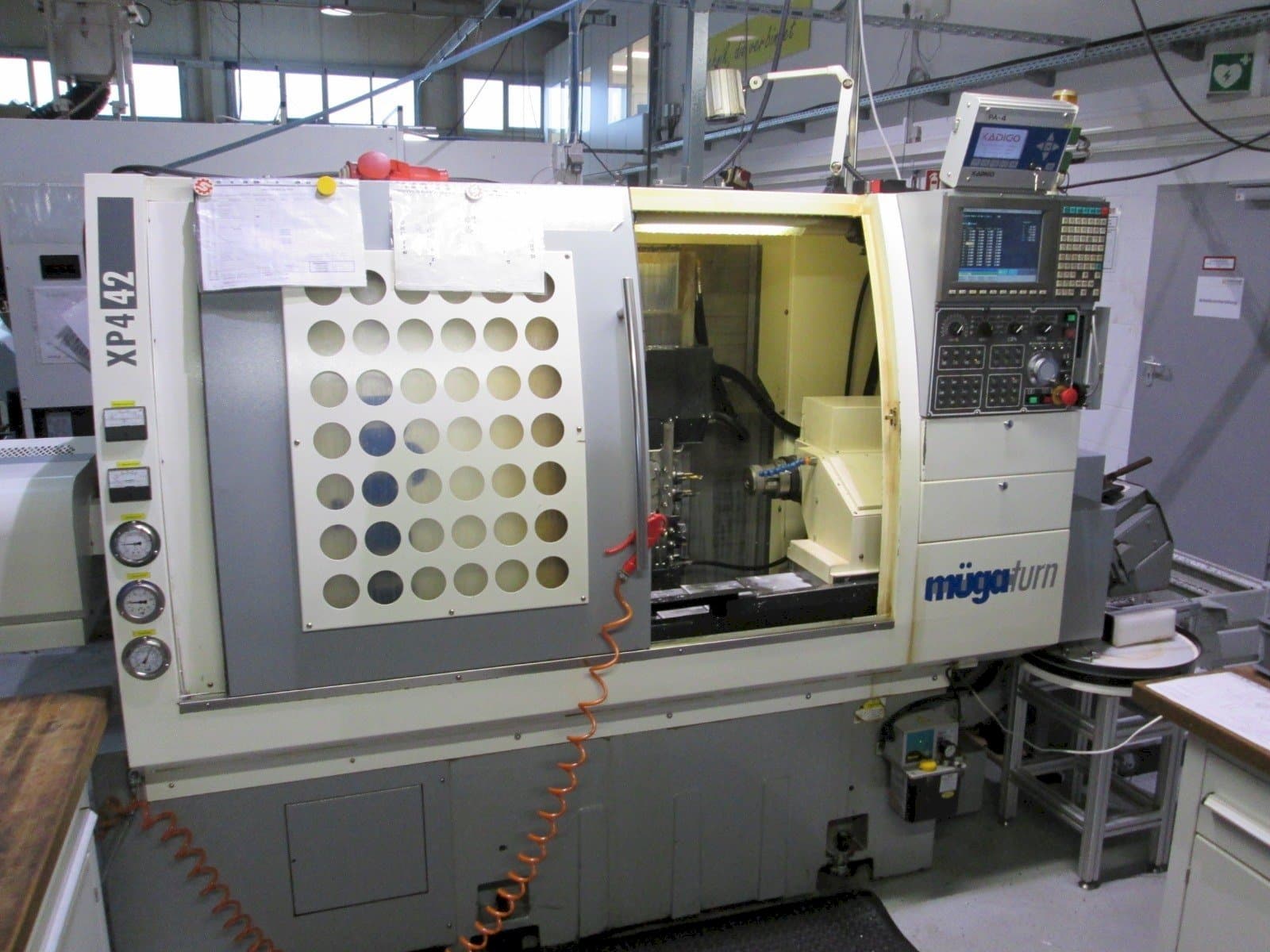 Makine Muga XP4 42SM - Önden görünüm