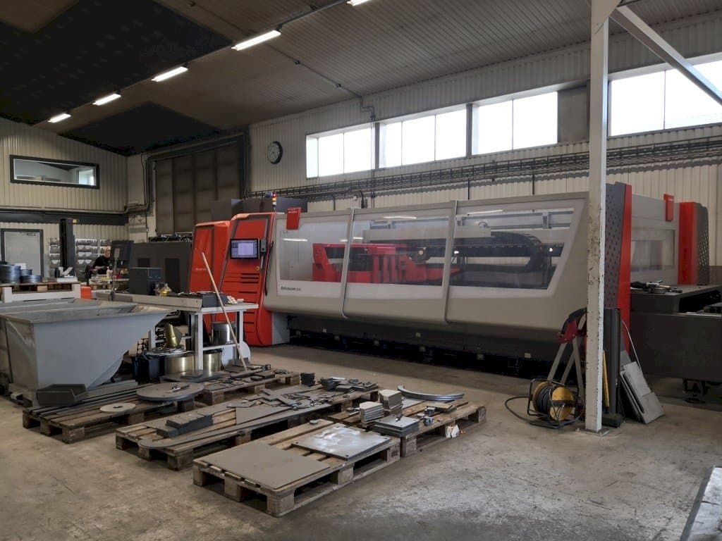 Makine Bystronic ByAutonom 3015 - Sağ taraf görünümü