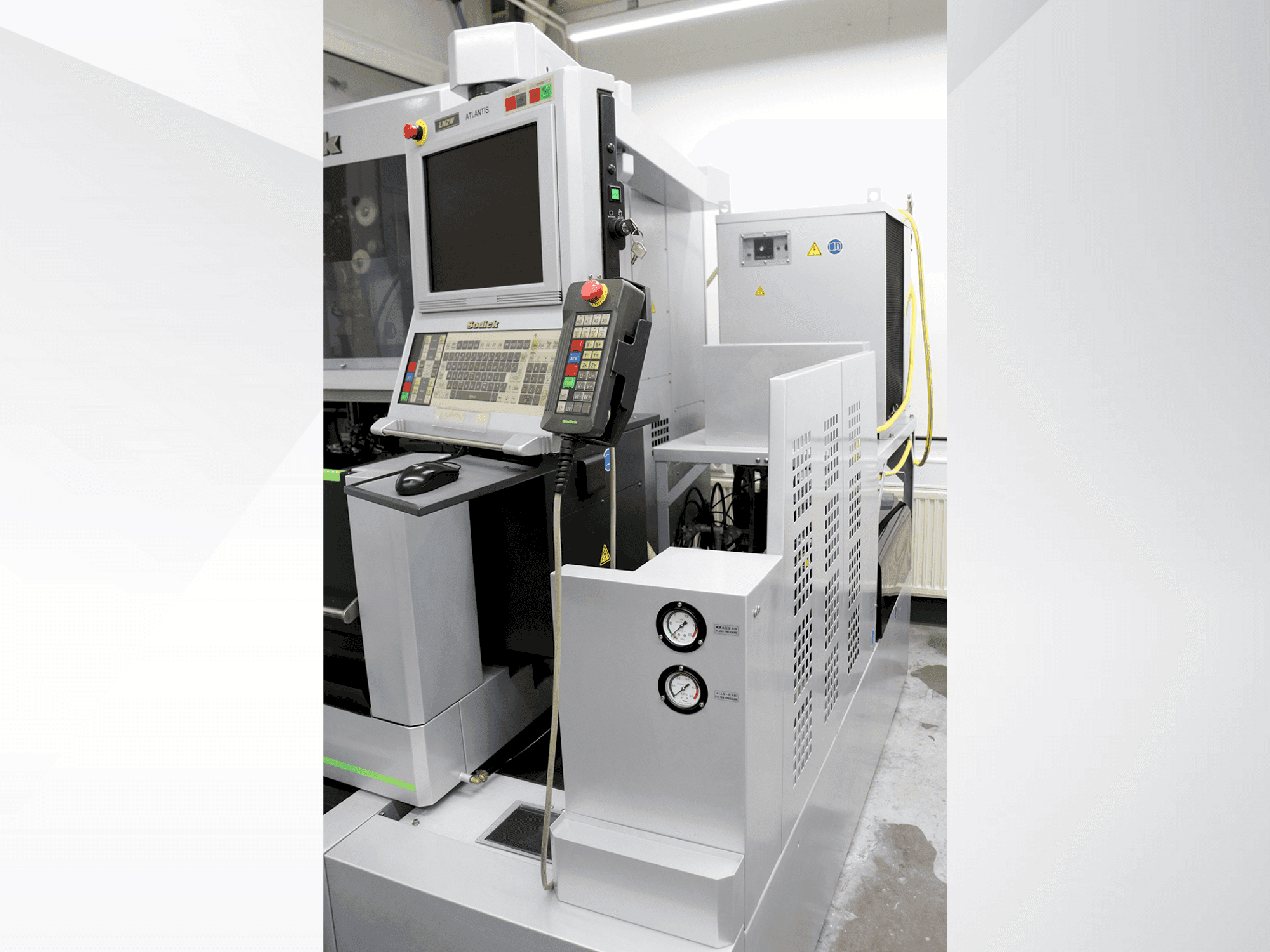 Makine Sodick VL400Q - Önden görünüm