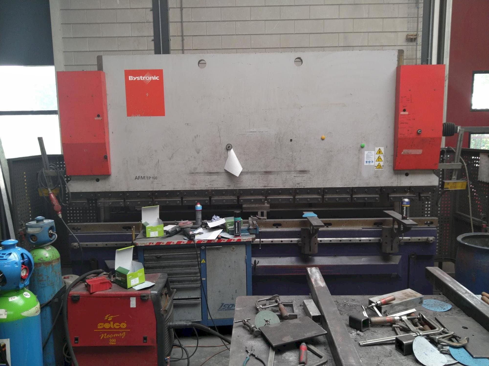 Makine Bystronic EP40-160 - Önden görünüm