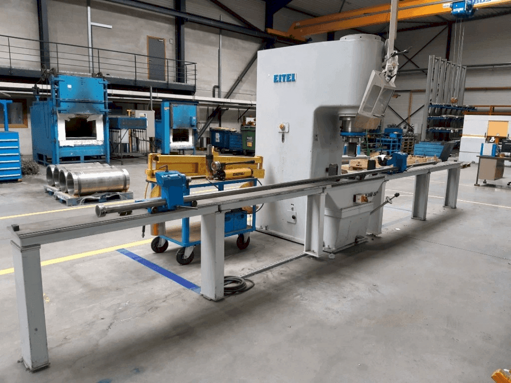 Makine EITEL-PRESS RP 100 - Önden görünüm