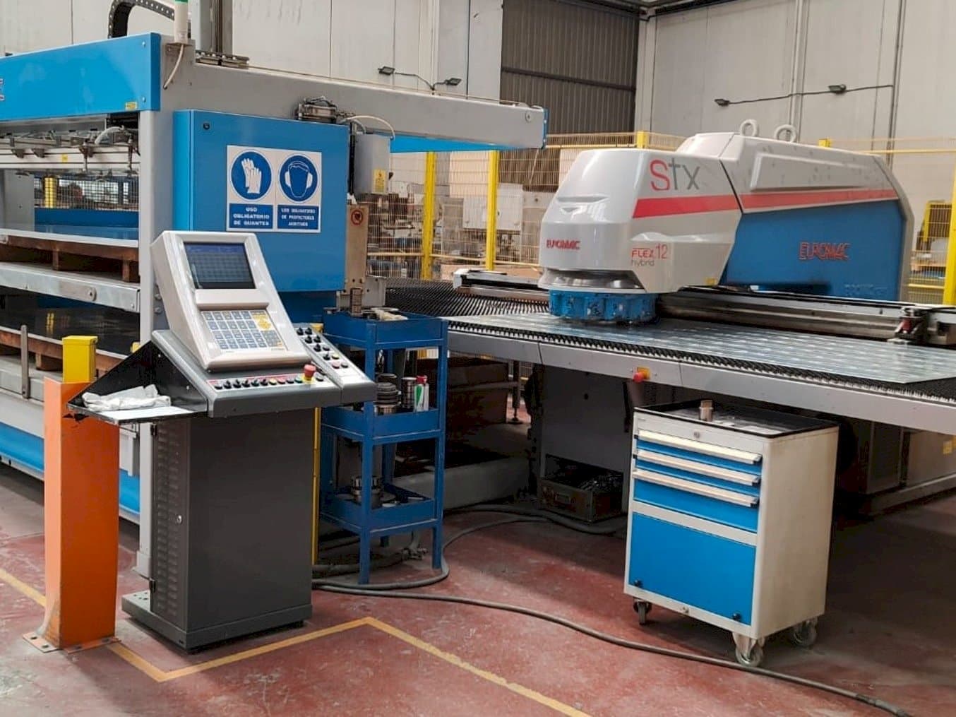 Makine  Euromac STX Plus 1250/30-2500 Flex 12 Hybrid - Önden görünüm