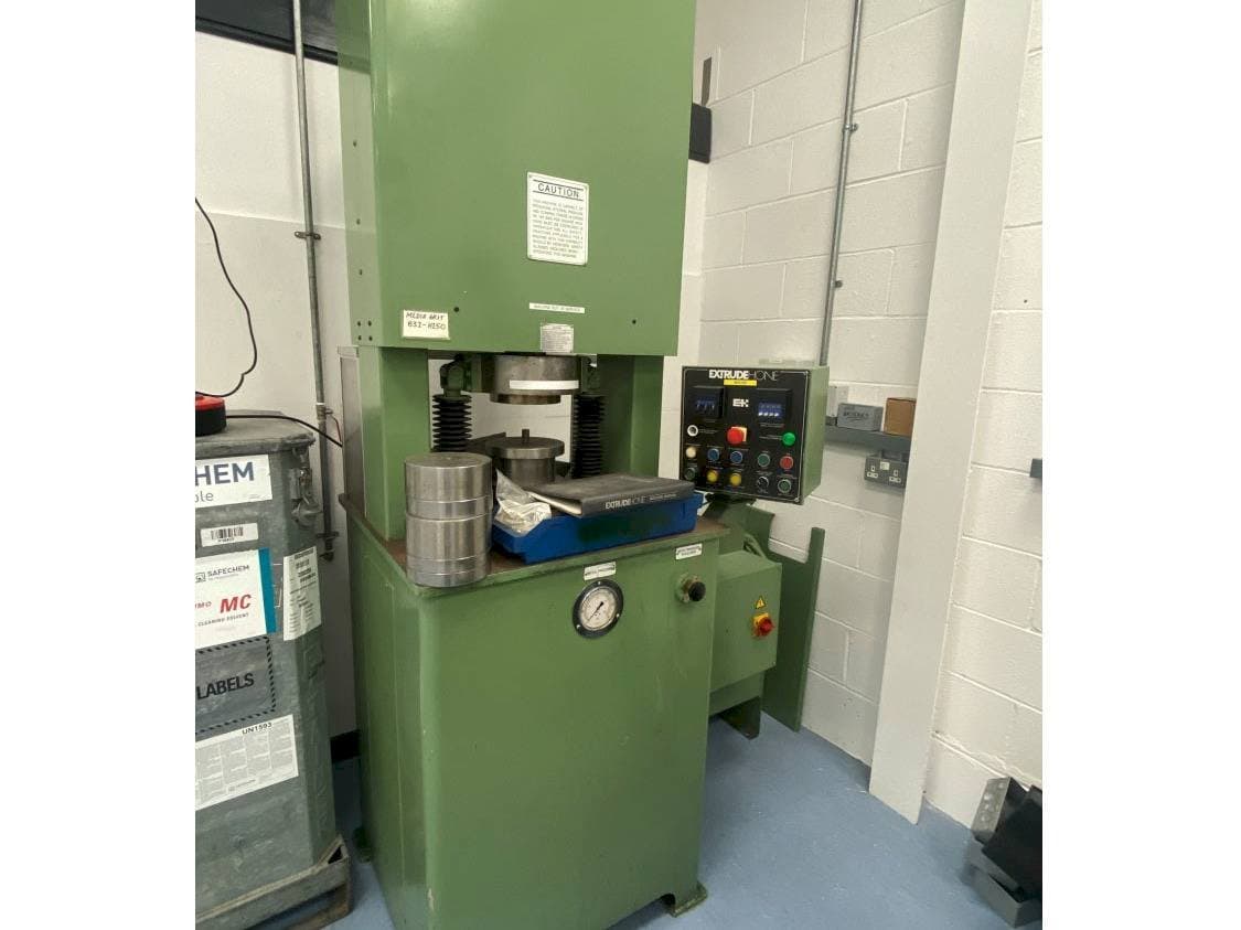 Makine Extrude Hone Vector Series - Önden görünüm