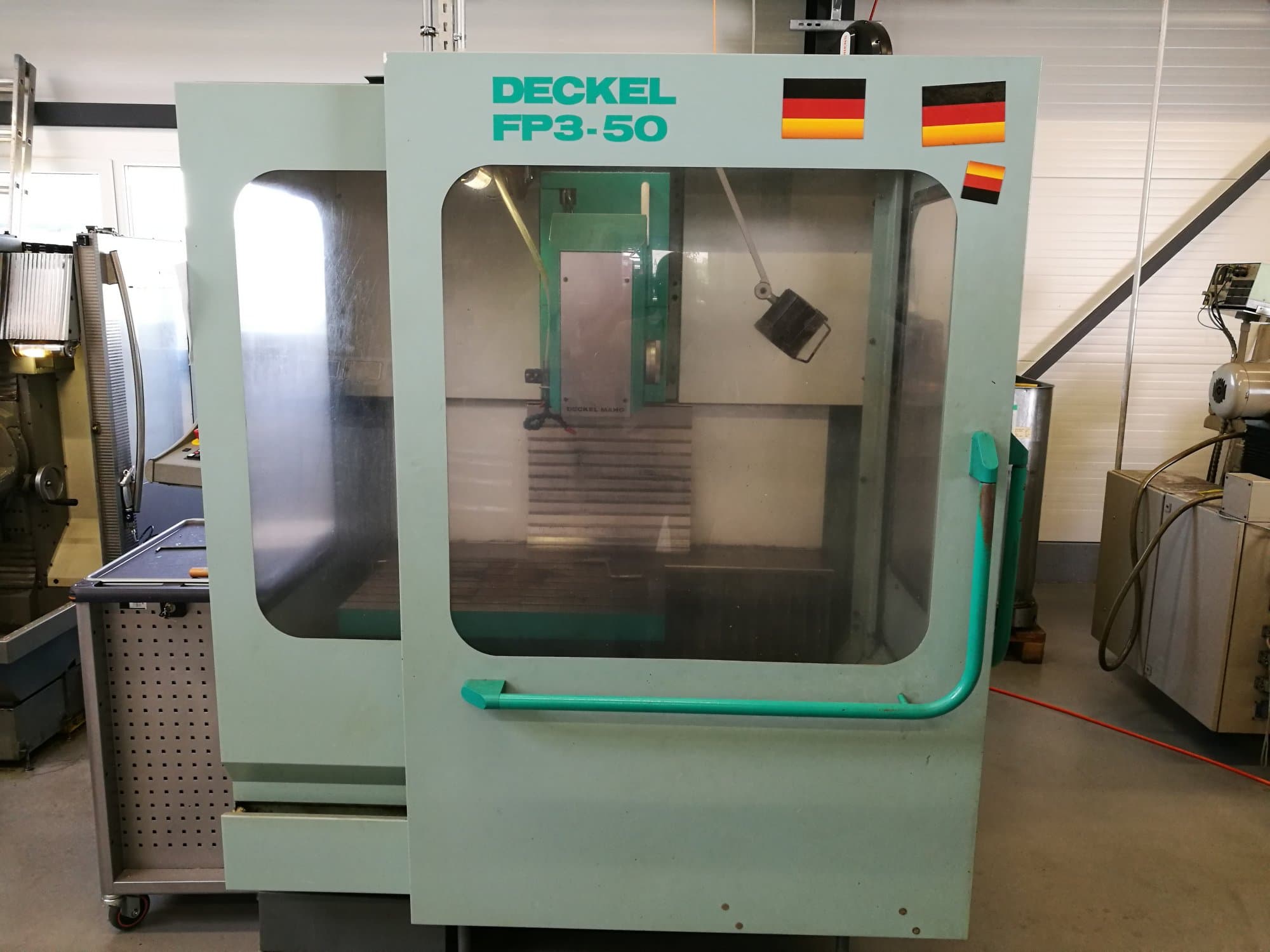 Makine DECKEL - Önden görünüm FP3-50