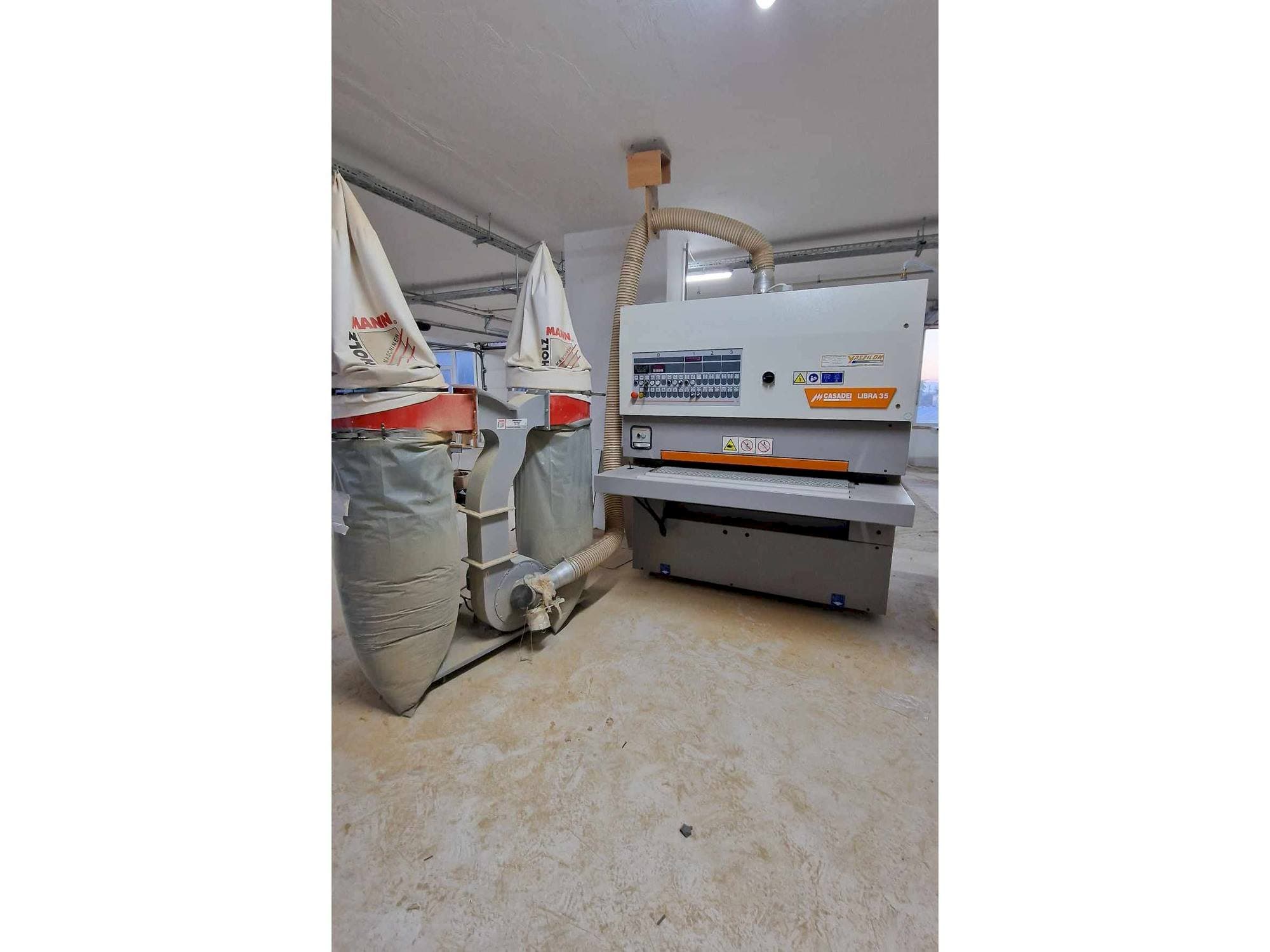 Makine  CASADEI LIBRA 35 - Önden görünüm