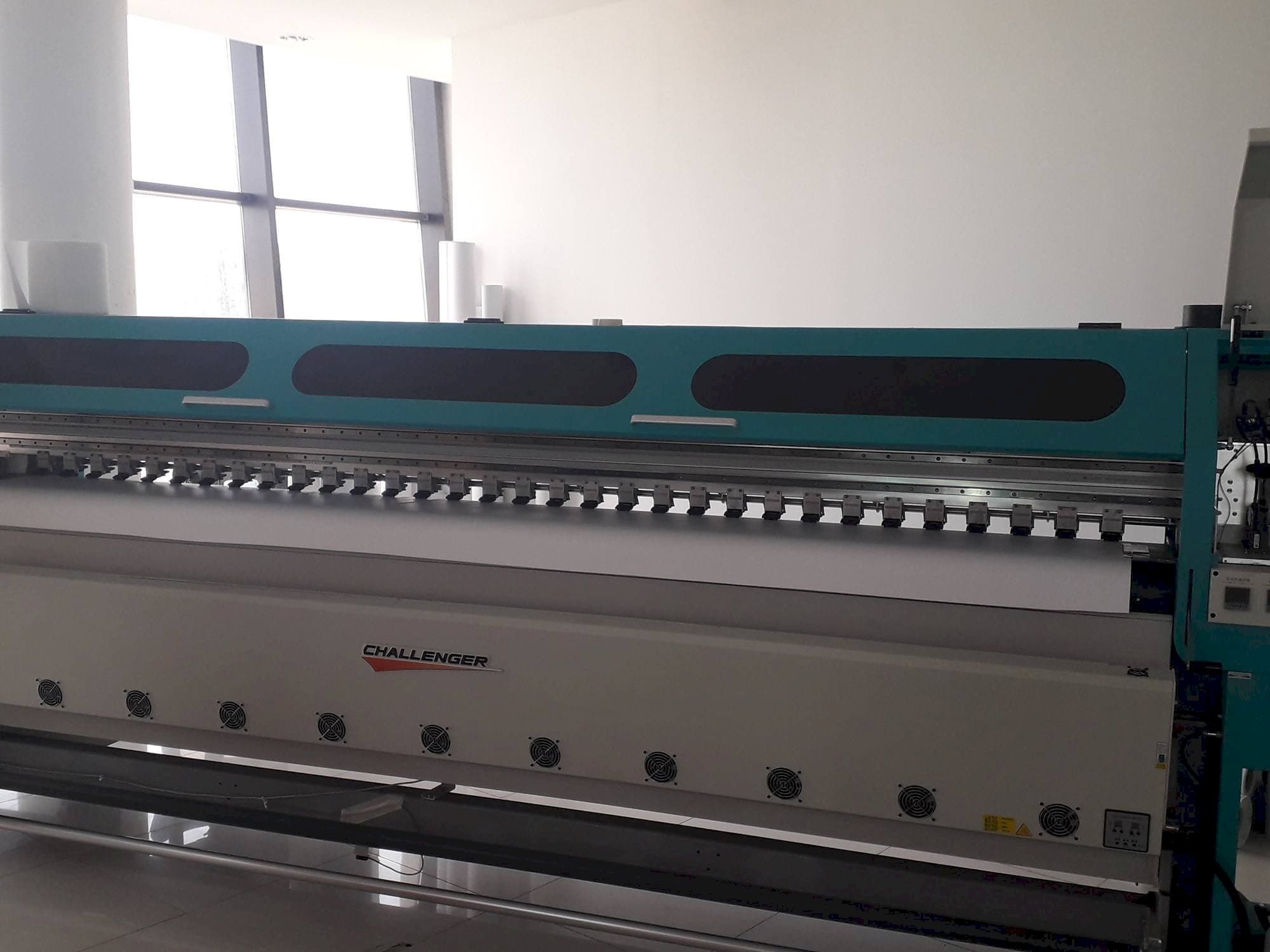 Makine Challenger FY-3200AT Plus-H4 - Önden görünüm