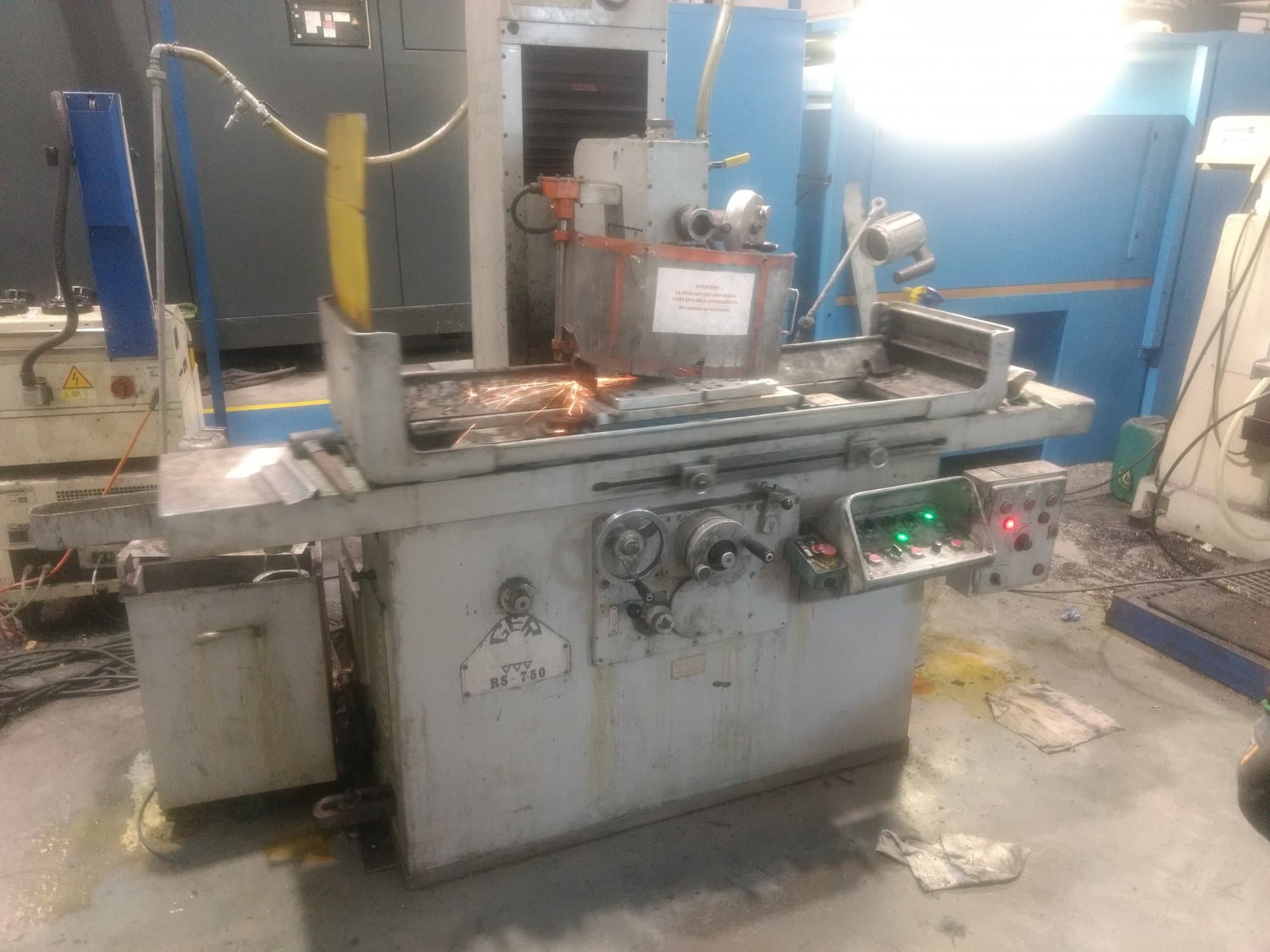 Makine  GER - Önden görünüm R.S. 750