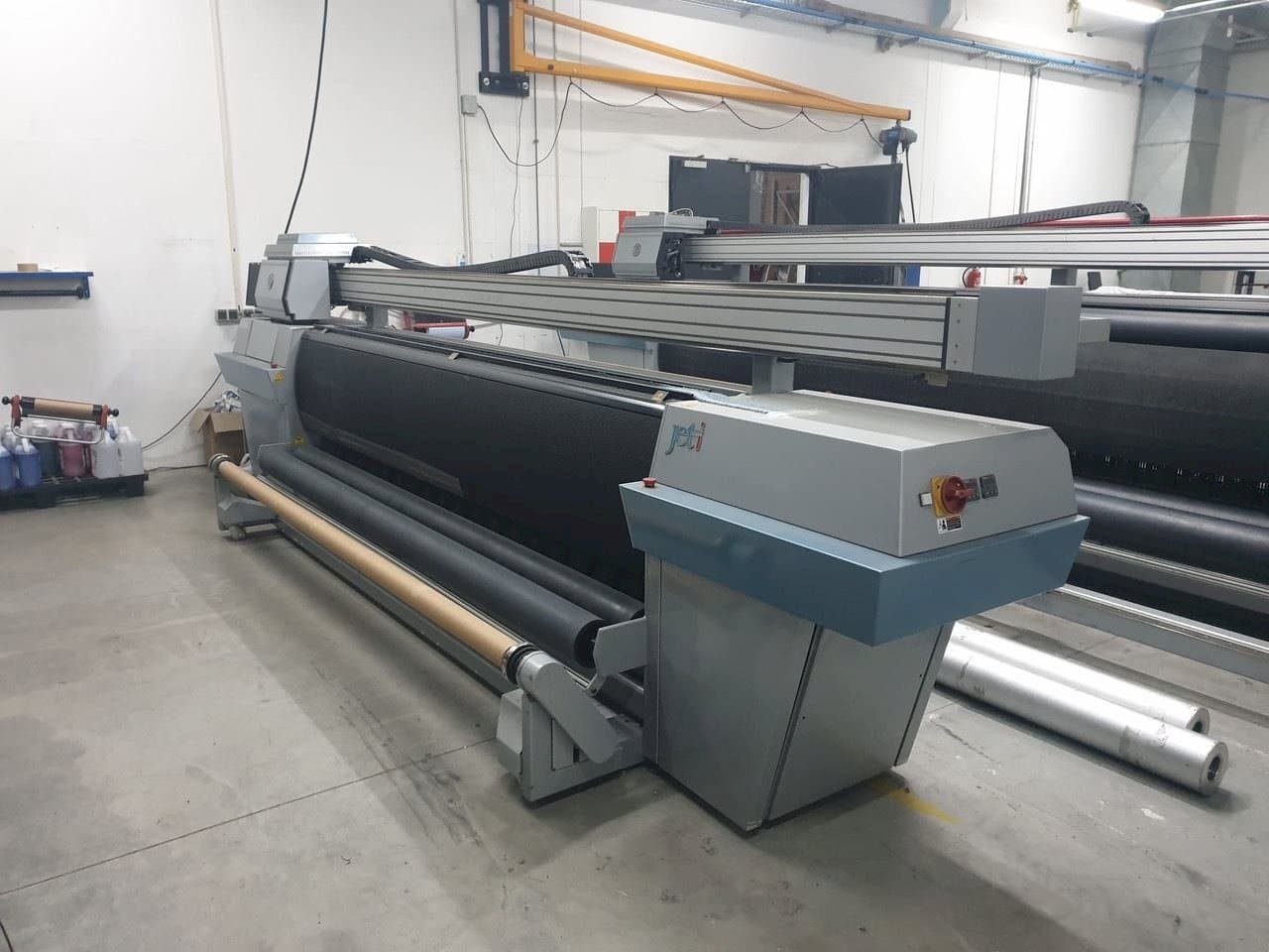 Makine JETI 3300 - Önden görünüm