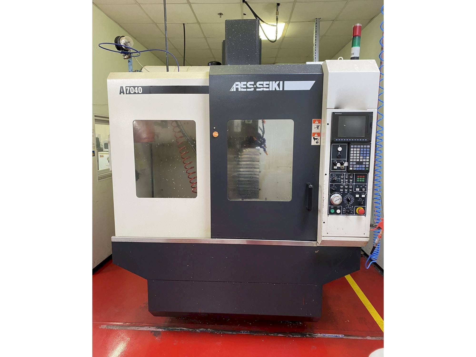 Makine  ARES A7040 - Önden görünüm