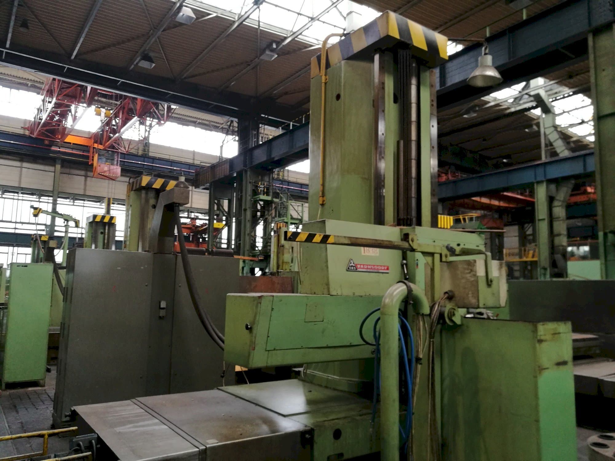 Makine TOS WHN 13 - Önden görünüm