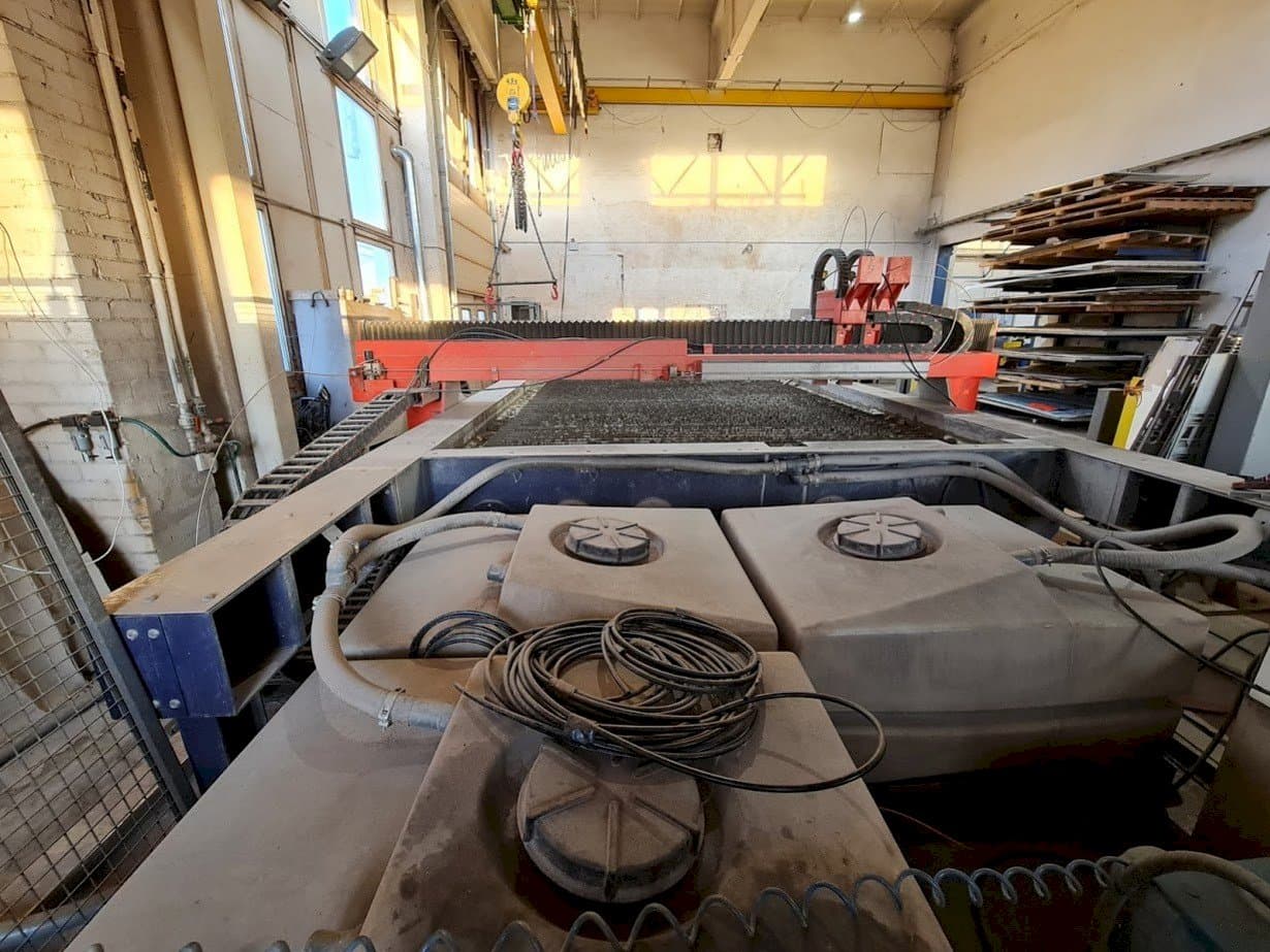 Makine Bystronic ByJet Classic L 6030 - Önden görünüm