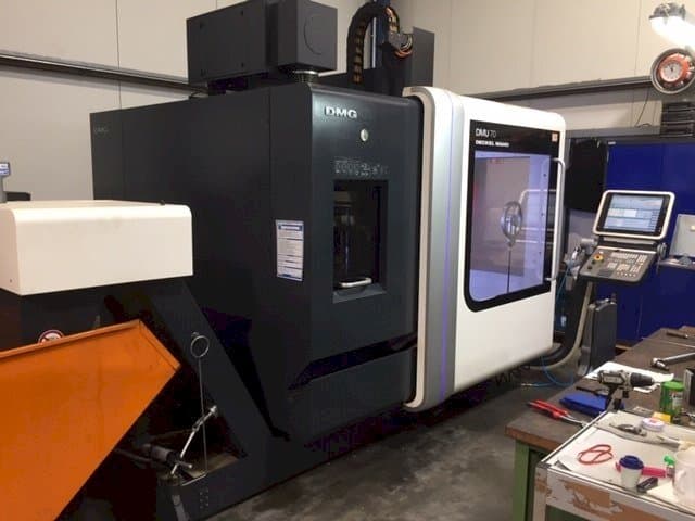 Makine DECKEL MAHO DMU 70 - Önden görünüm