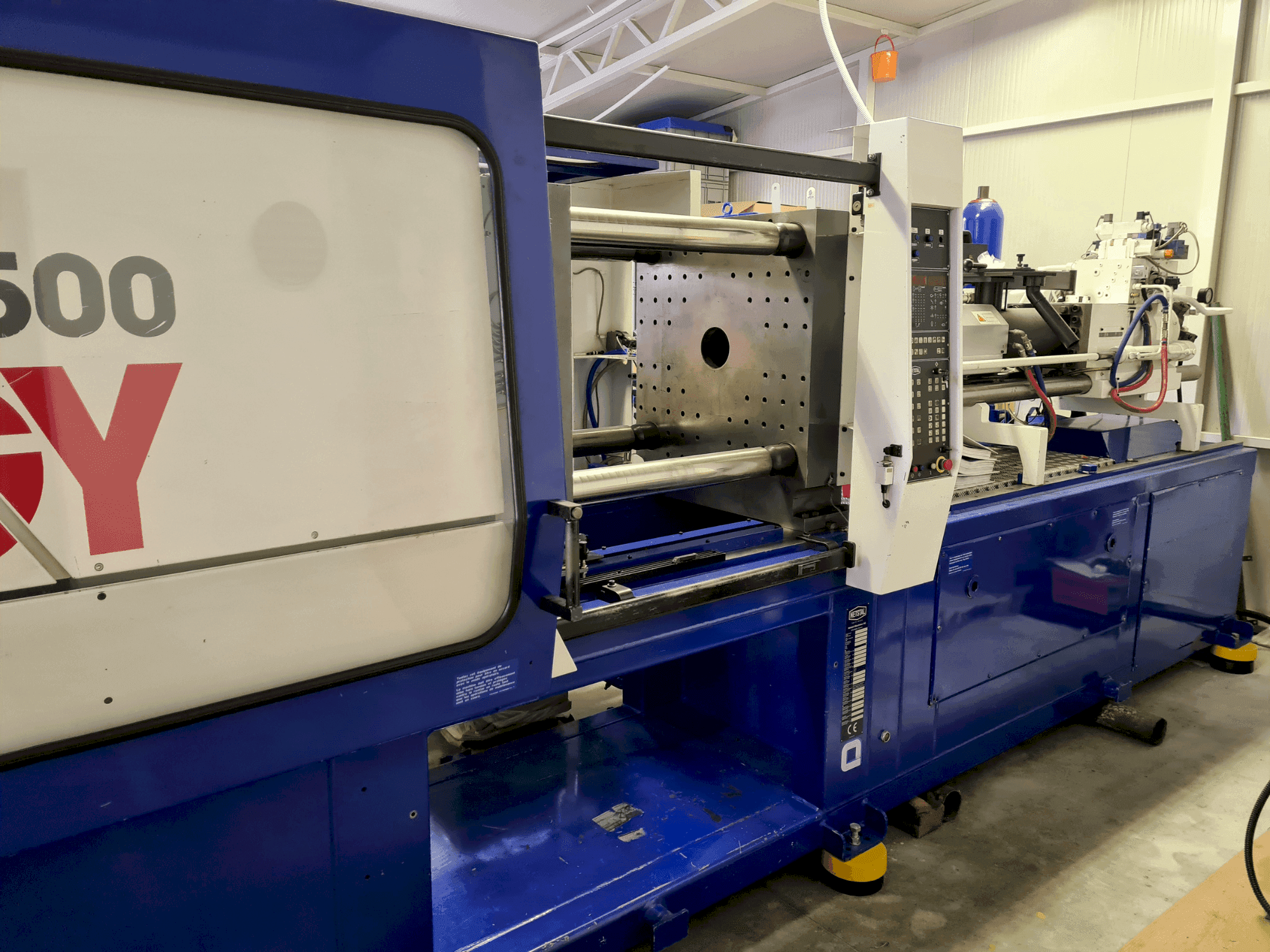 Makine Netstal SYNERGY 1500-600 - Önden görünüm