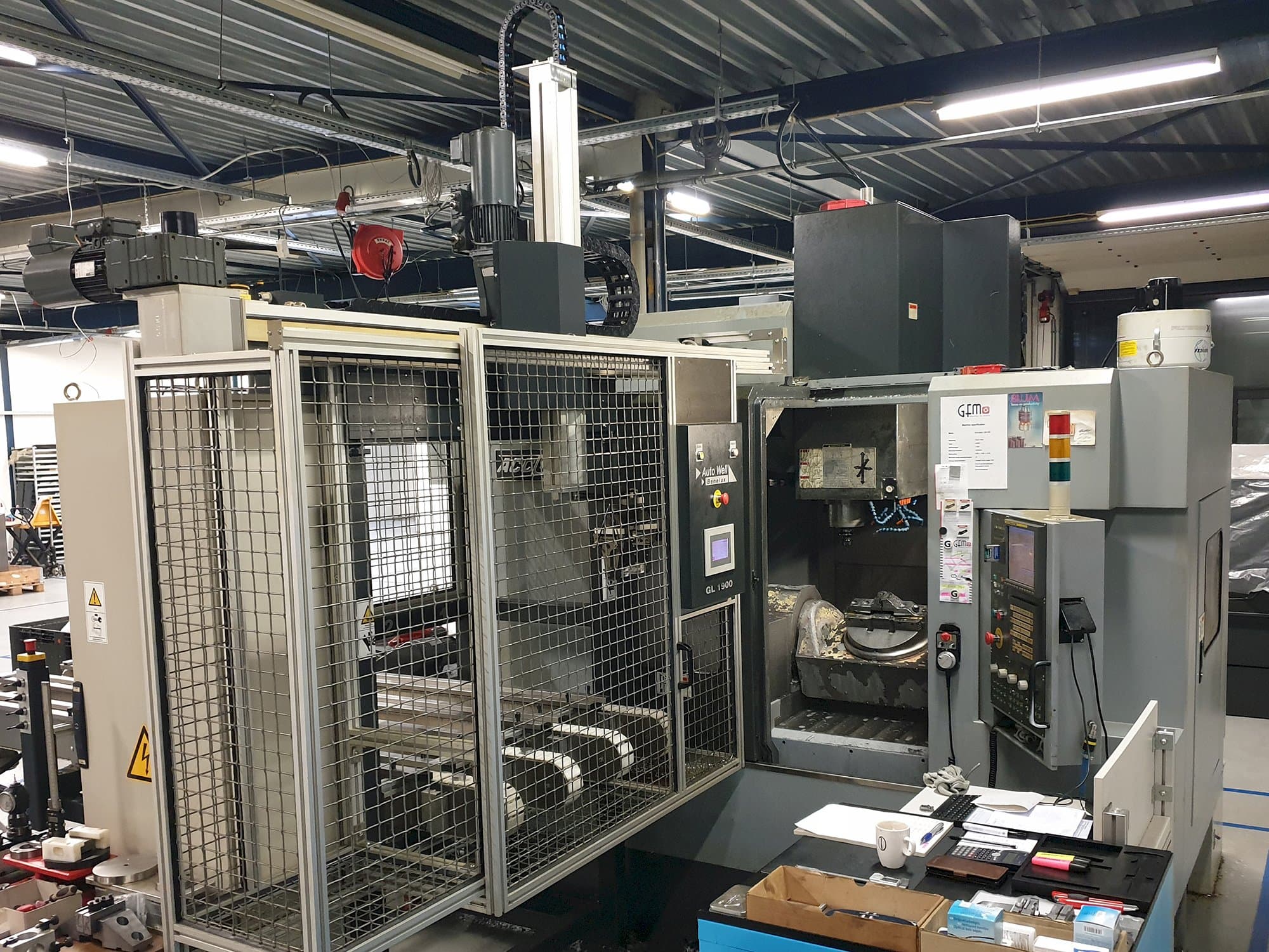 Makine ACCUWAY - Sol görünüm UM - 350V5