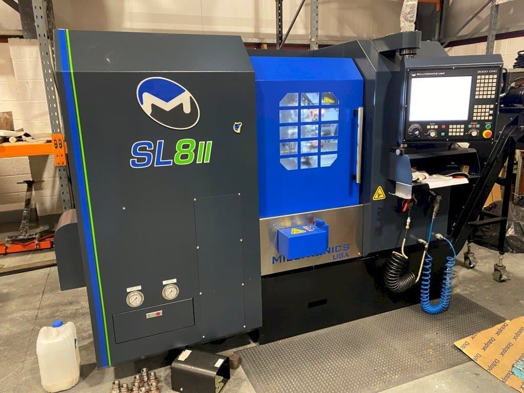 Makine  MILLTRONICS SL8-II - Önden görünüm