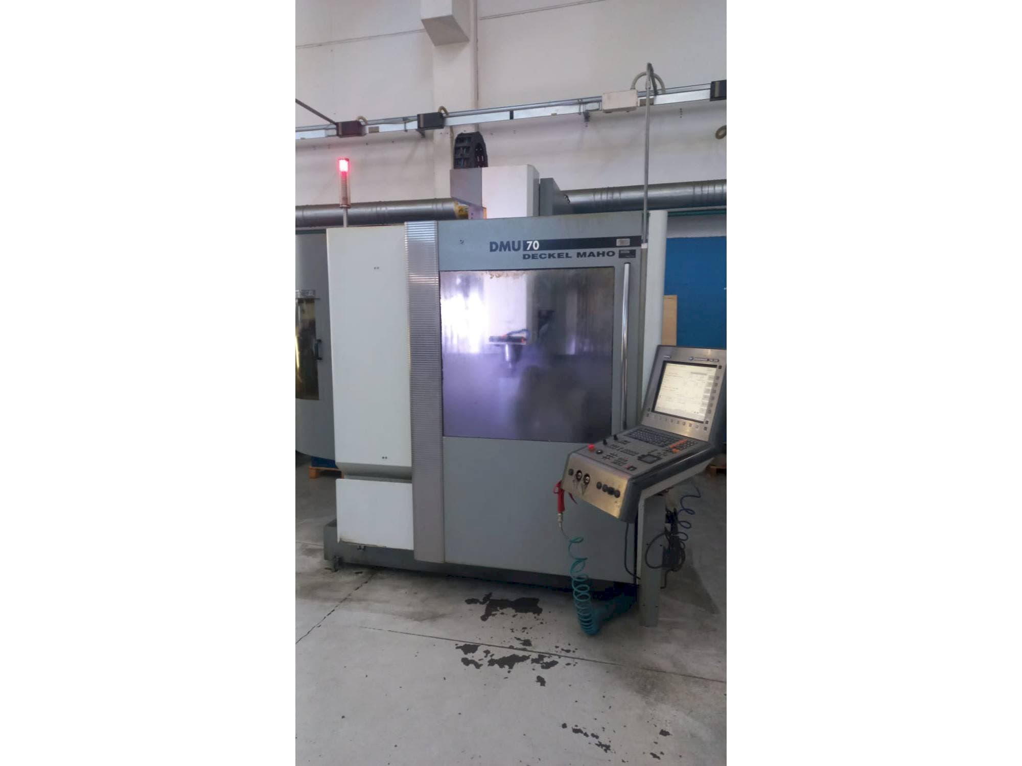 Makine DMG - Önden görünüm