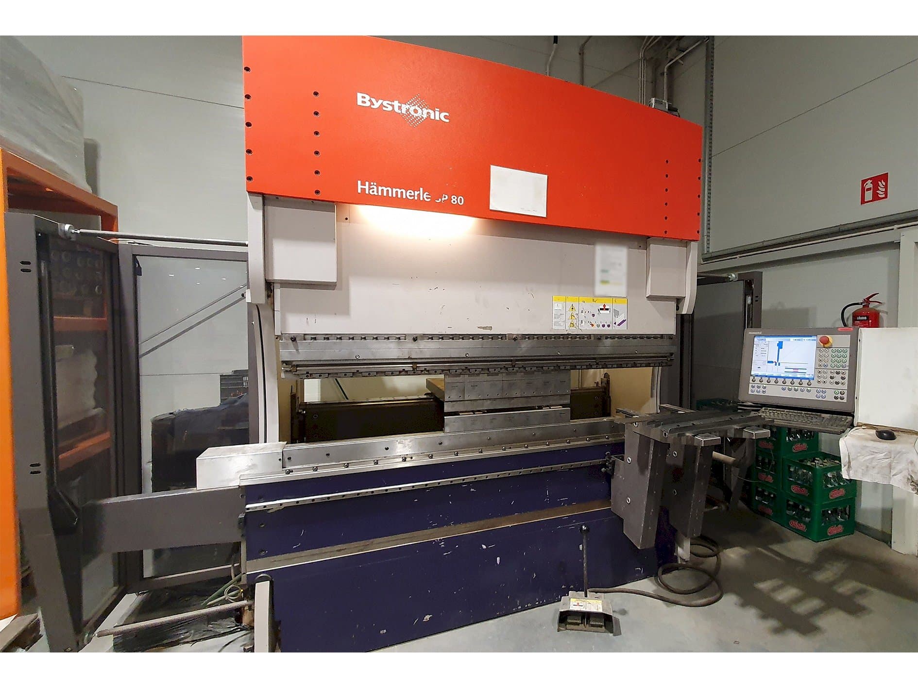 Makine Bystronic 3P 80/210 - Önden görünüm