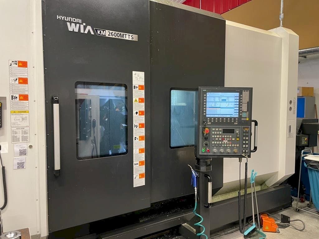 Makine Hyundai Wia KM 2600 MTTS - Önden görünüm