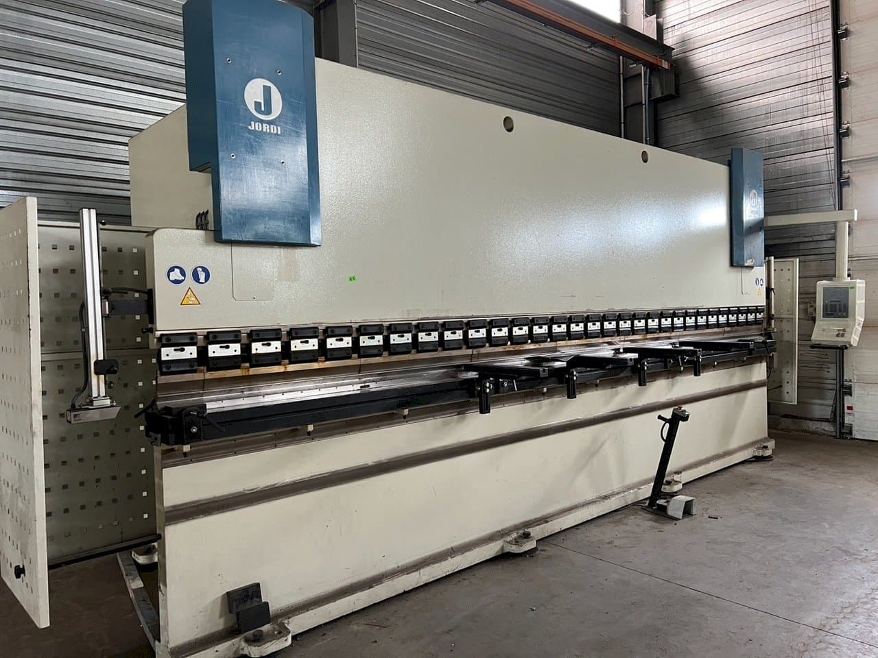 Makine JORDI PH 6225 - Önden görünüm