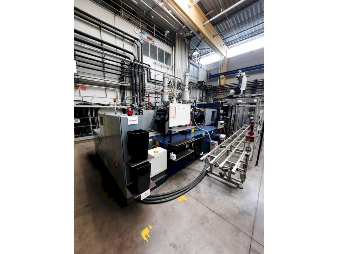 Makine Battenfeld HM13000/9200/7700 - Önden görünüm