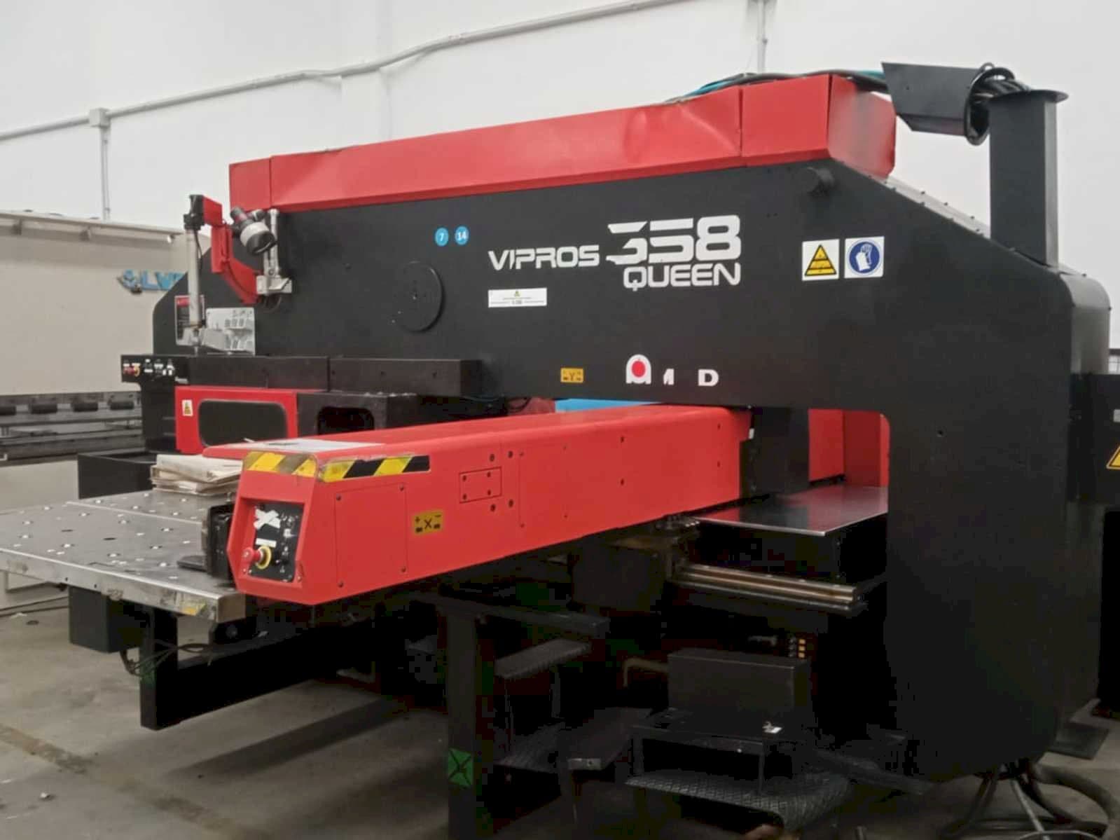 Makine AMADA Vipros 358 Queen - Önden görünüm