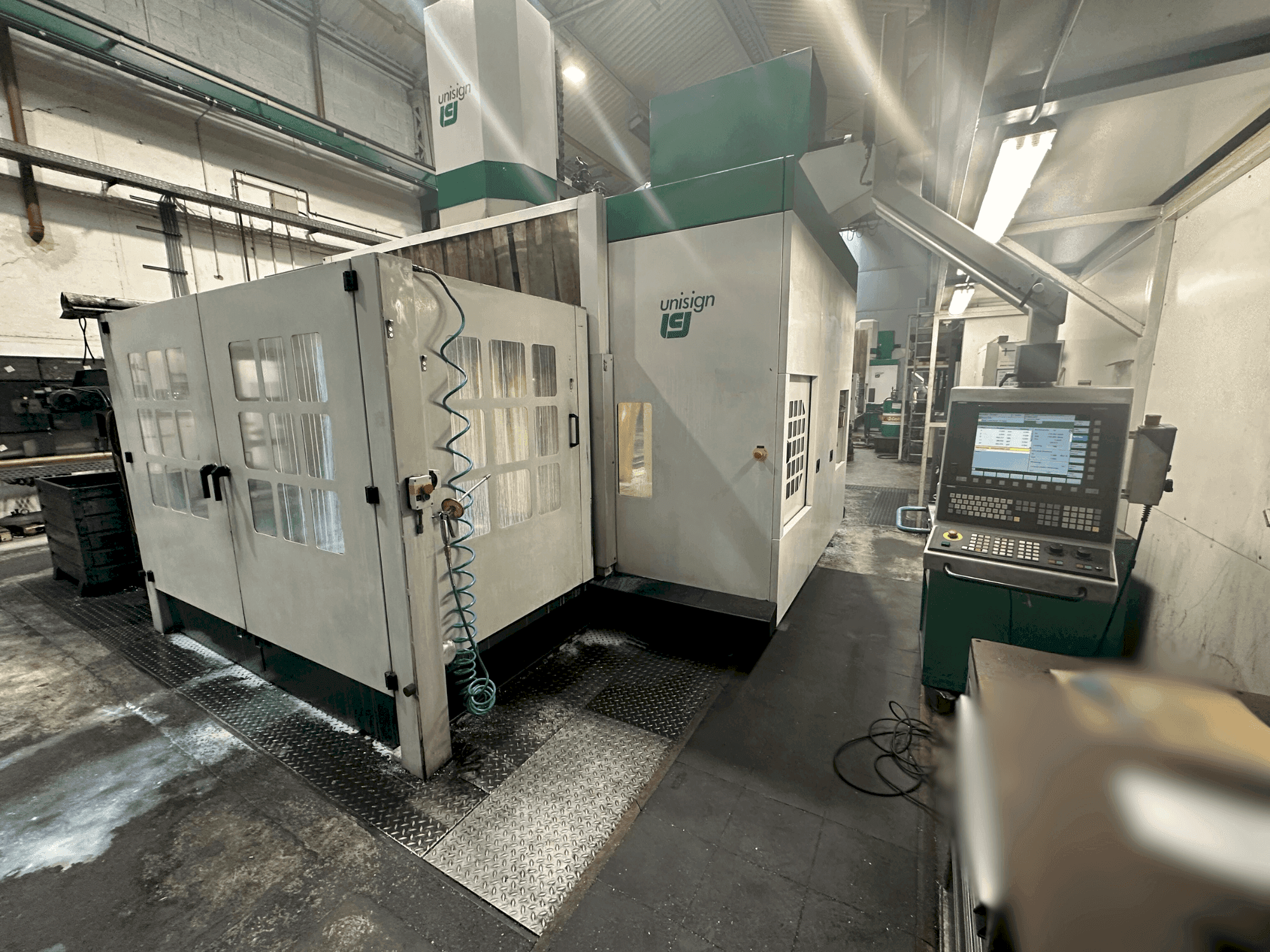 Makine Unisign UNIPORT 6000 - Önden görünüm