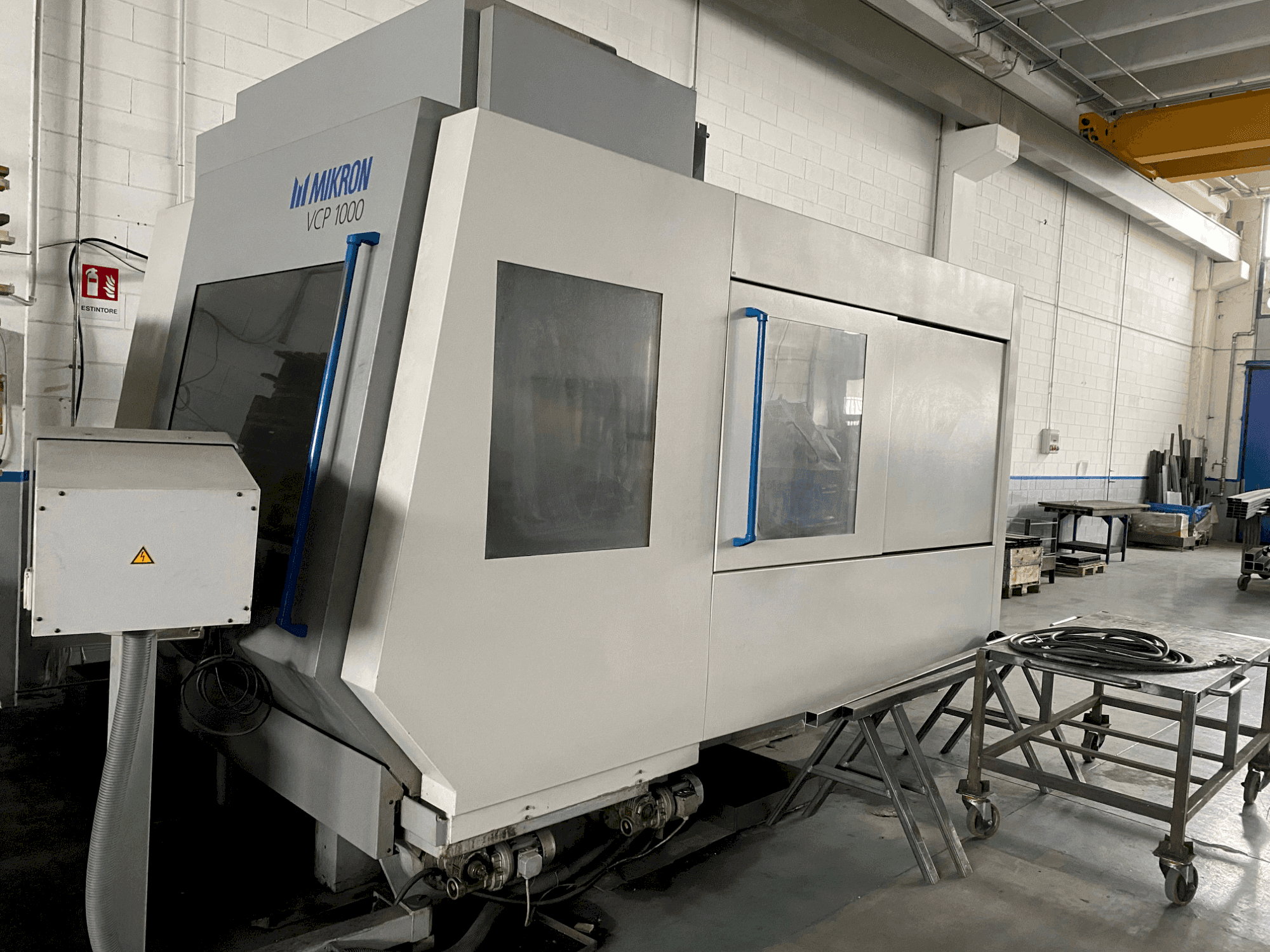 Makine MIKRON VCP 1000 - Önden görünüm