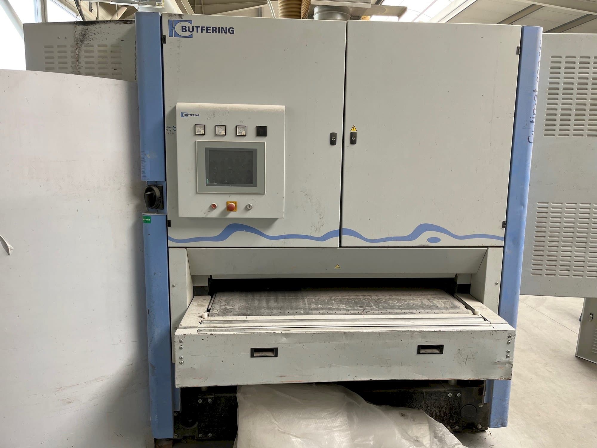 Makine  BUTFERING OPTIMAT SCO313 MRR - Önden görünüm