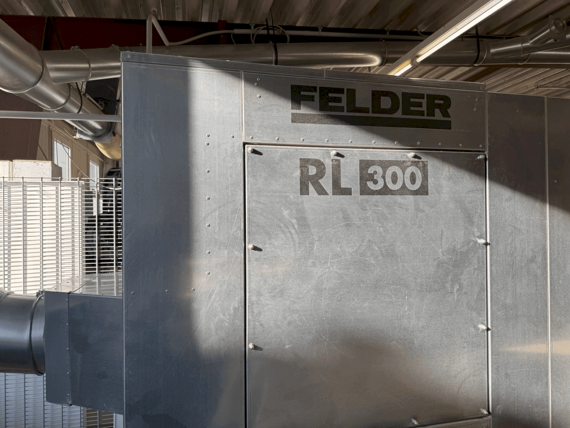 Makine FELDER FELDER RL 300 - Önden görünüm