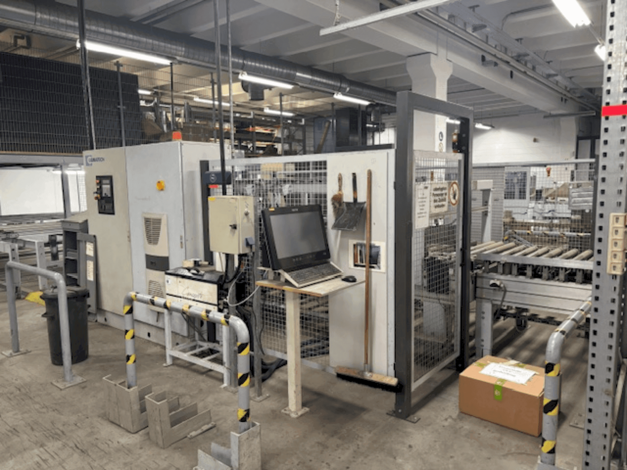 Makine  LIGMATECH VKV50/K - Önden görünüm