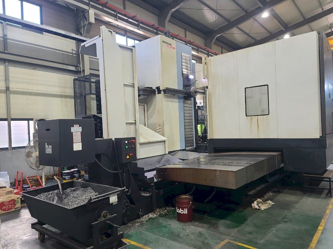 Makine Doosan DBC250II - Önden görünüm