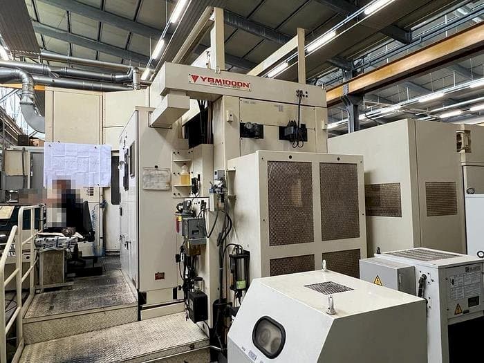 Makine YASDA YBM 1000N - Önden görünüm