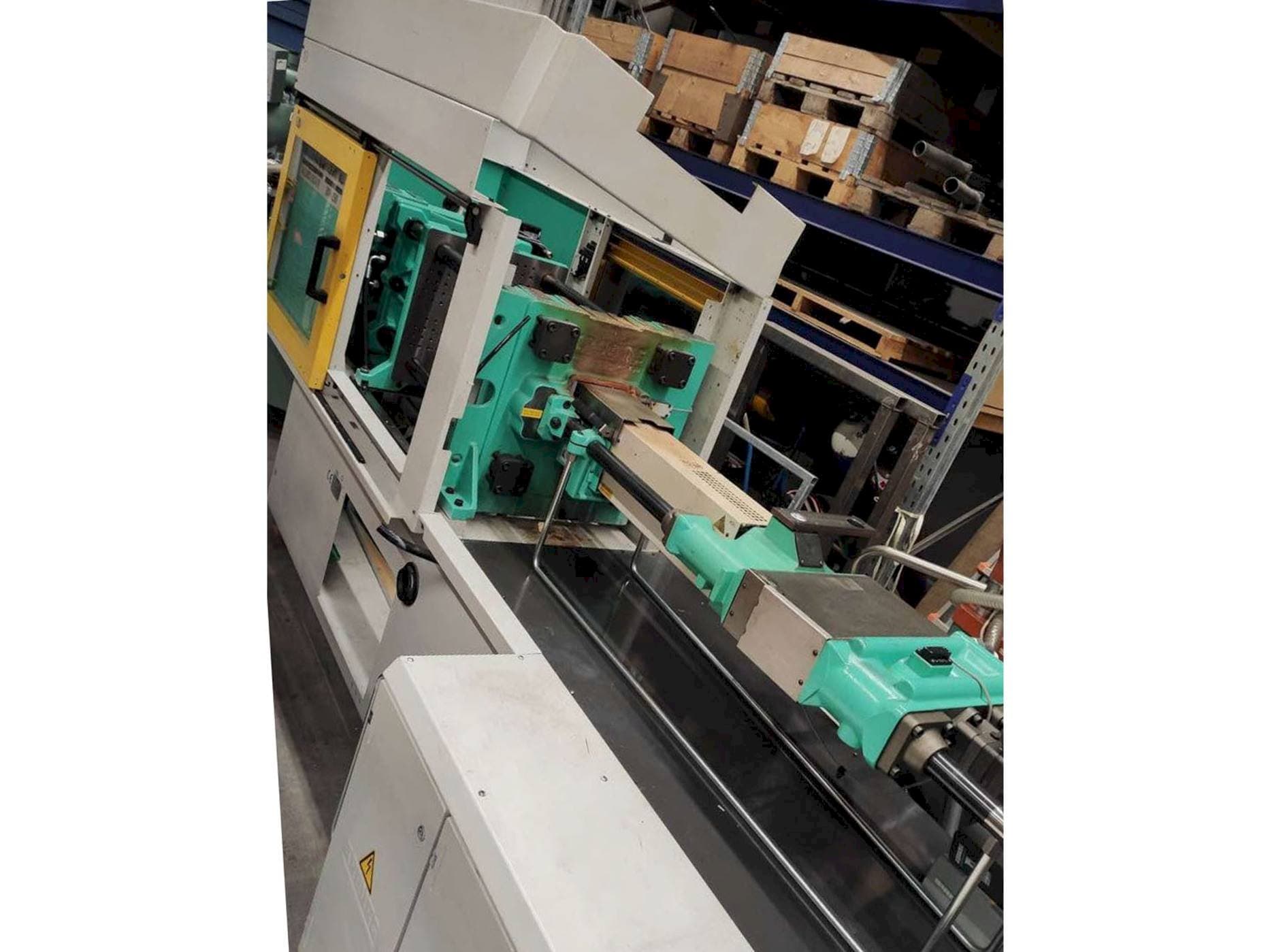 Makine  Arburg 370C-800-250 - Önden görünüm