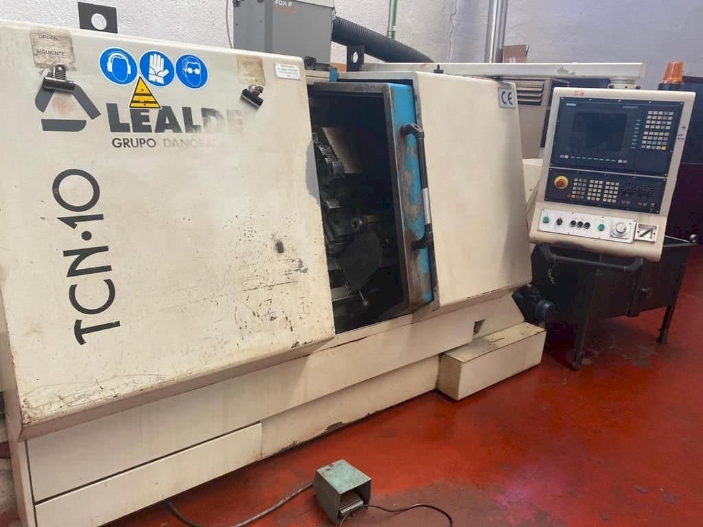 Makine  Lealde TCN-10 - Önden görünüm