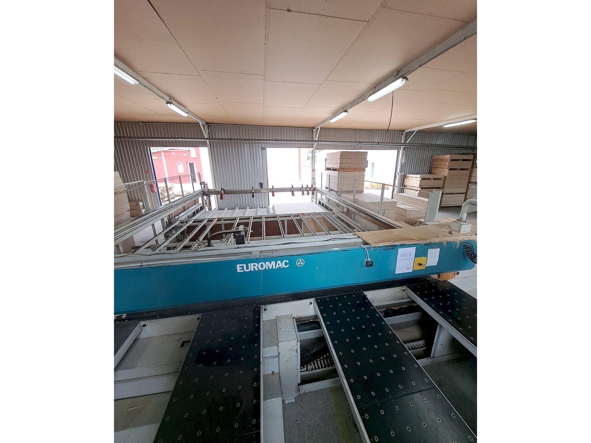 Makine Euromac LOGICA PINZE TAVOLA 4500 - Önden görünüm