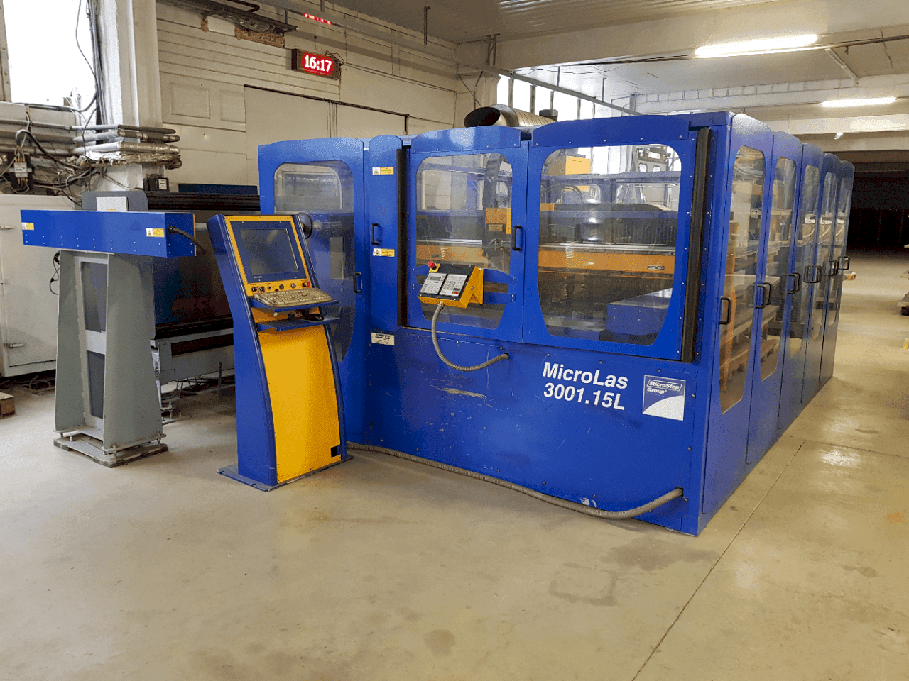 Makine MicroStep MicroLas 3001.15L - Önden görünüm