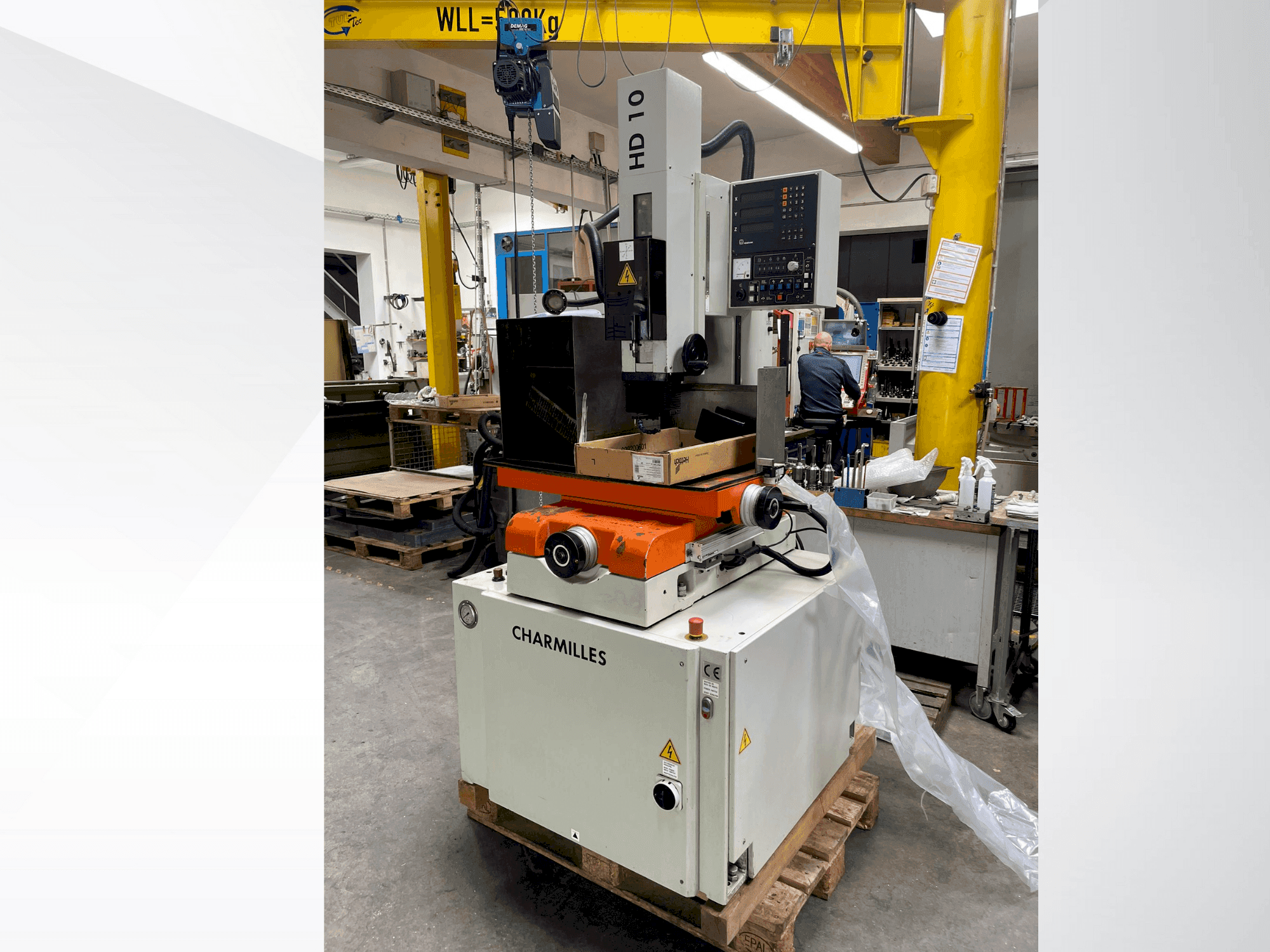 Makine CHARMILLES HD10 - Önden görünüm