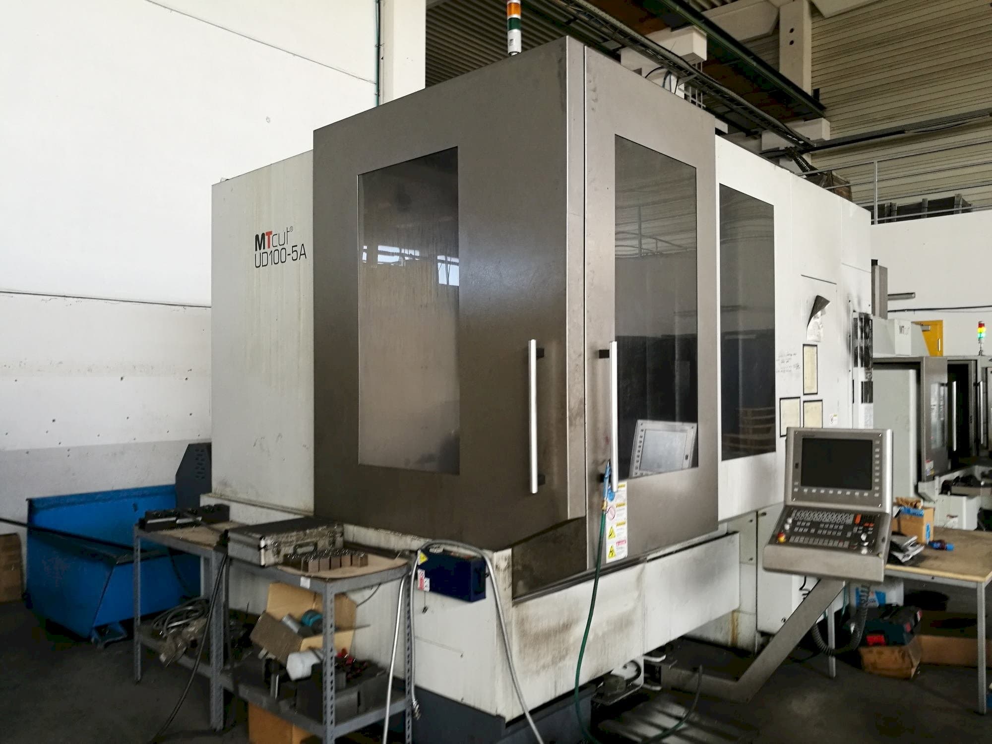 Makine MT Cut UD100-5A - Önden görünüm