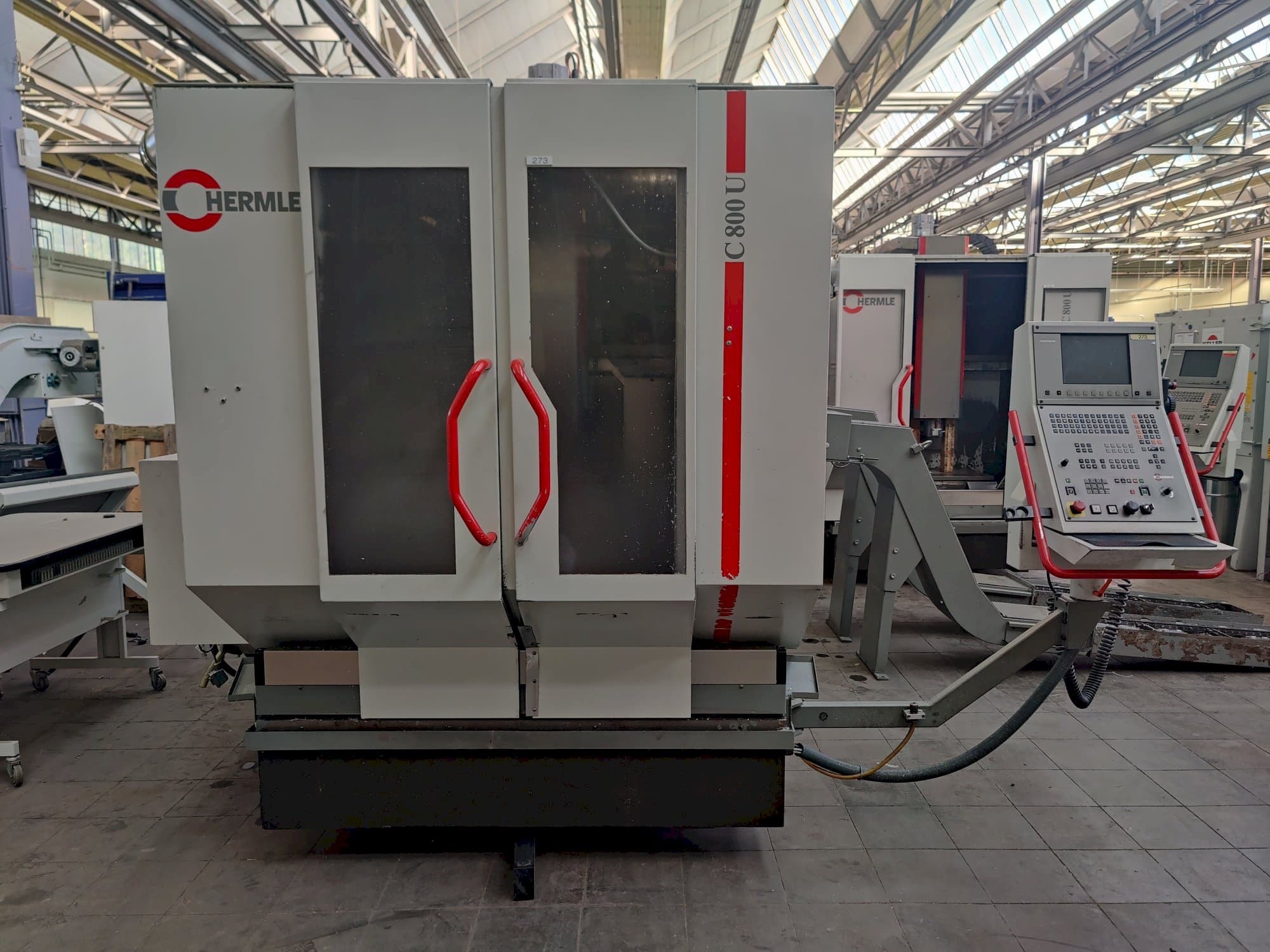 Makine HERMLE C800U - Önden görünüm