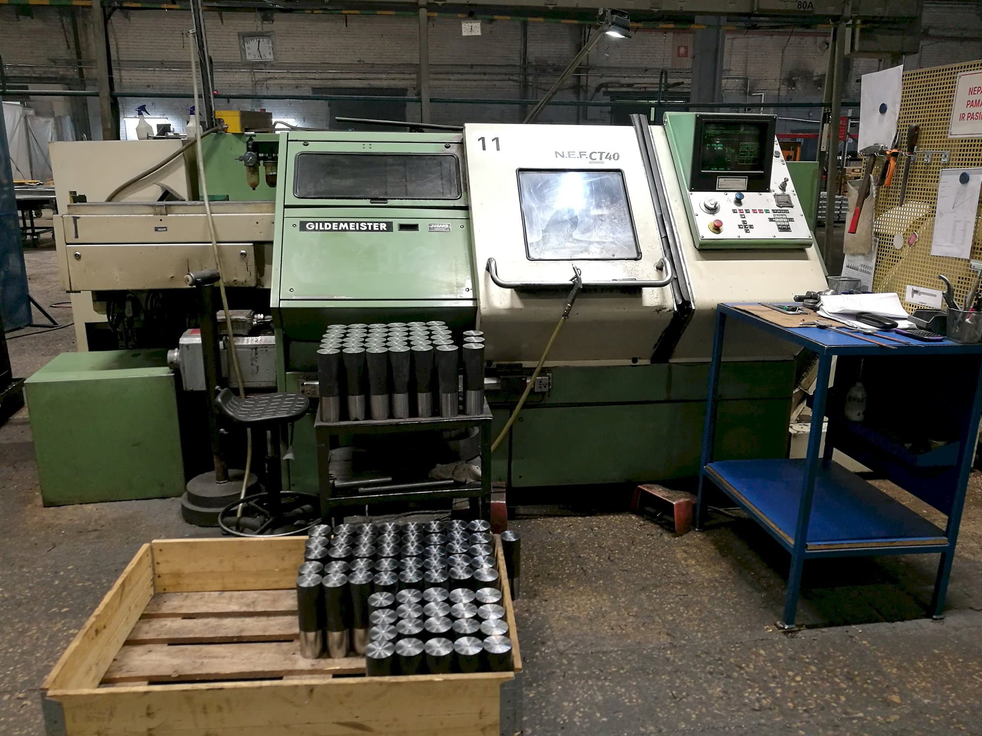 Makine Gildemeister - Önden görünüm NEF CT 40