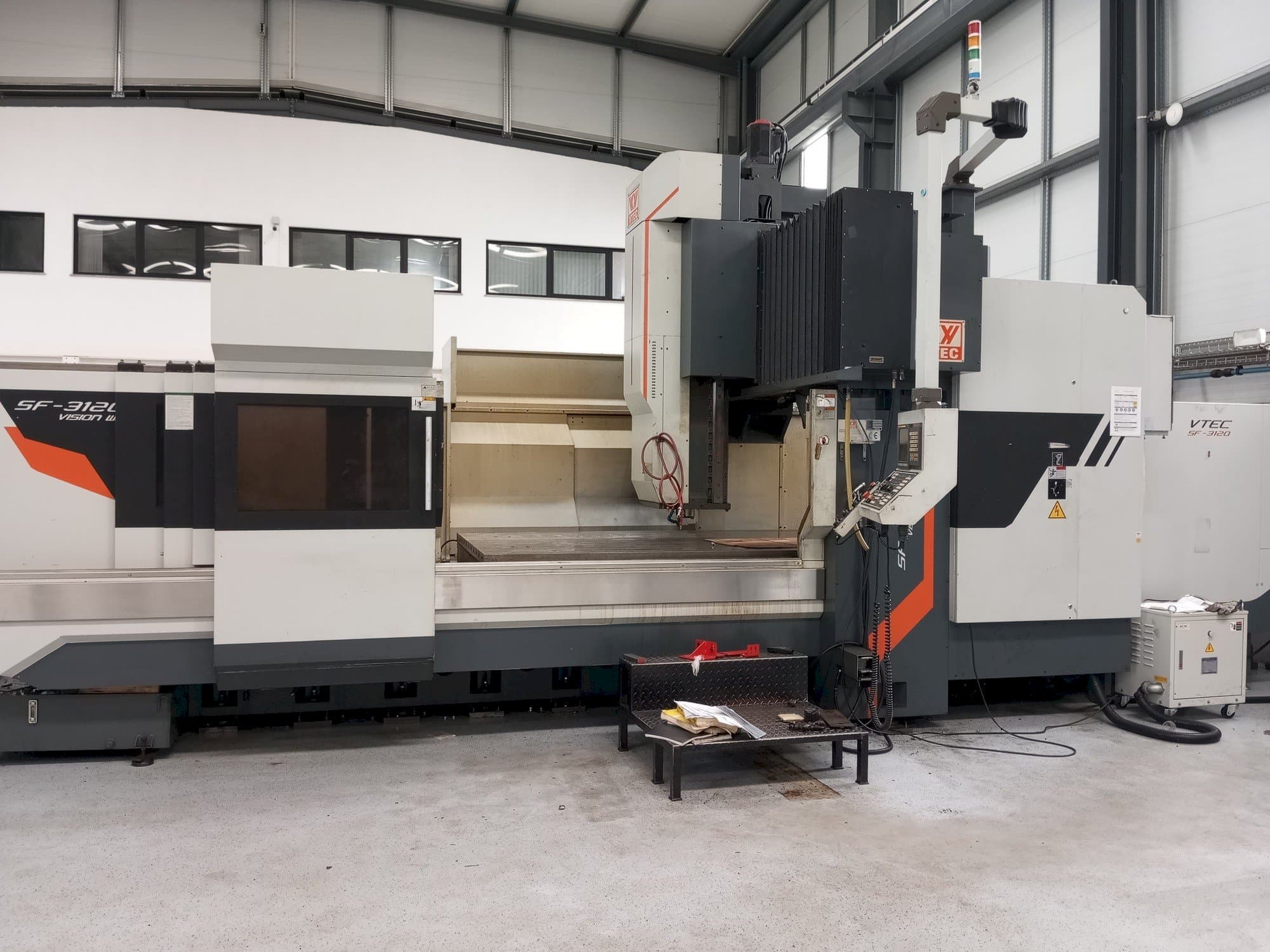 Makine Vision Wide VTEC SF-3120 - Önden görünüm