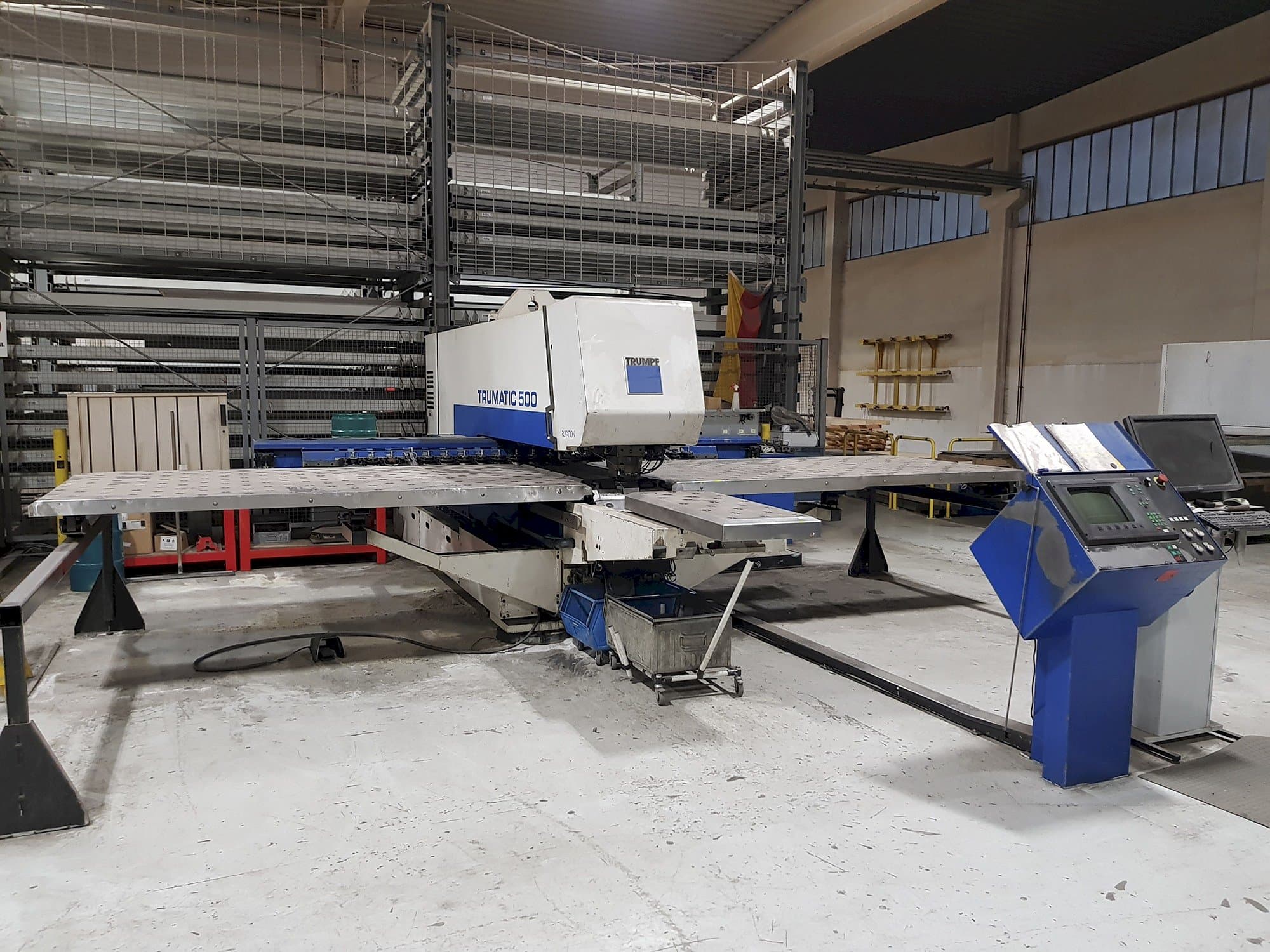 Makine Trumpf - Önden görünüm Trumatic 500