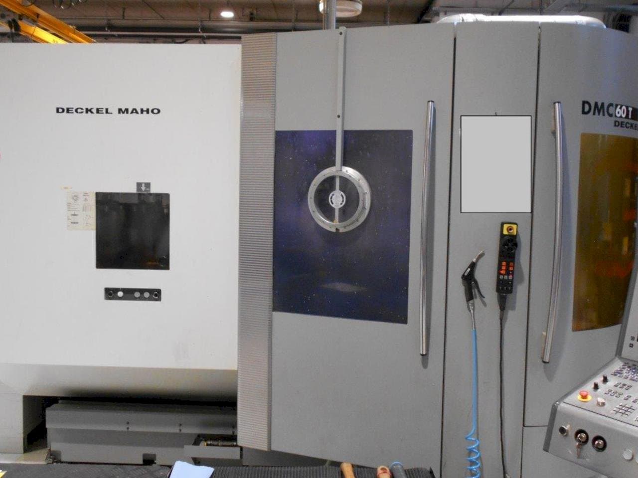 Makine DECKEL MAHO DMC 60T - Önden görünüm