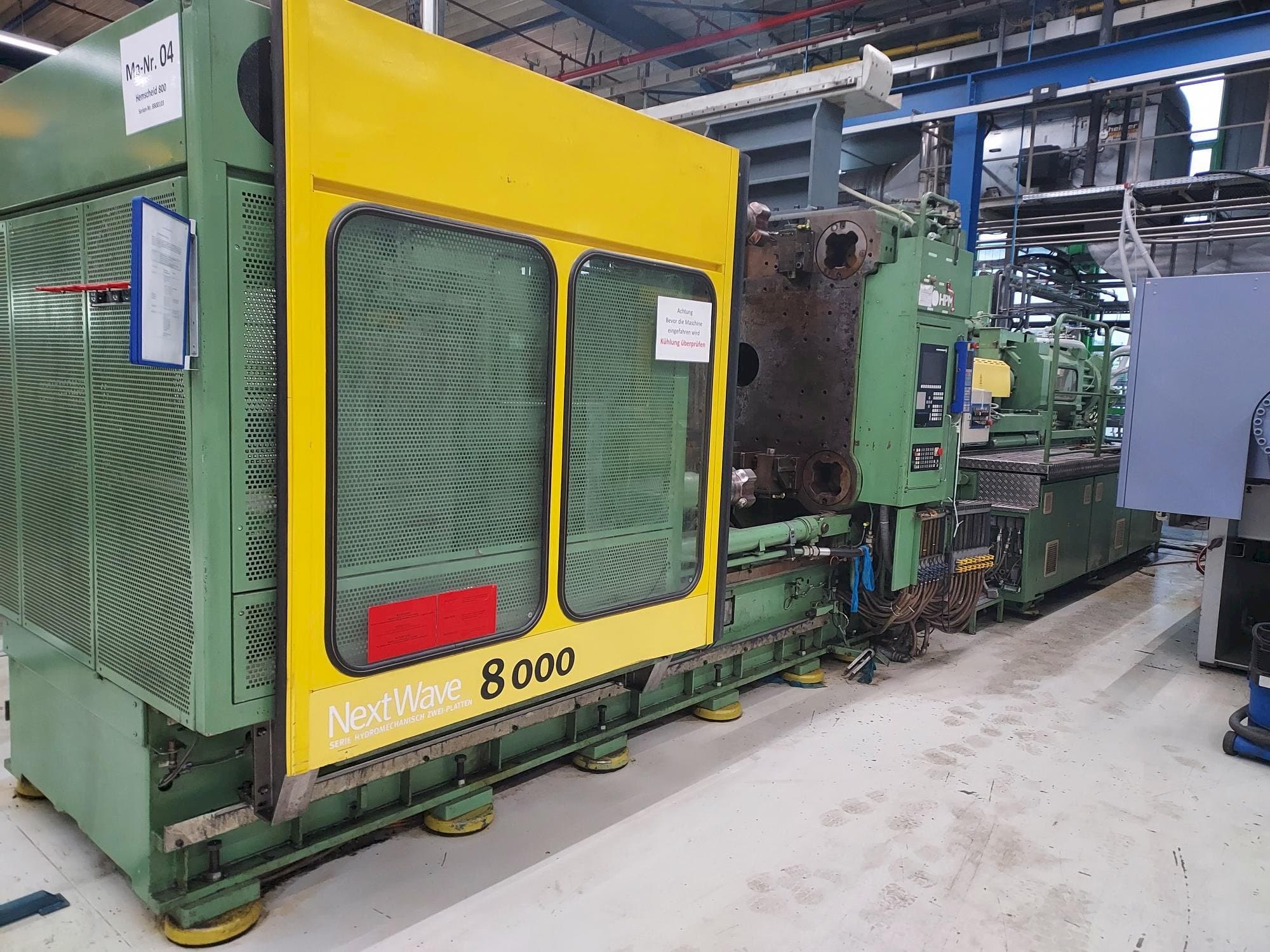 Makine  Hemscheidt 800 - Sol taraftaki görüntü