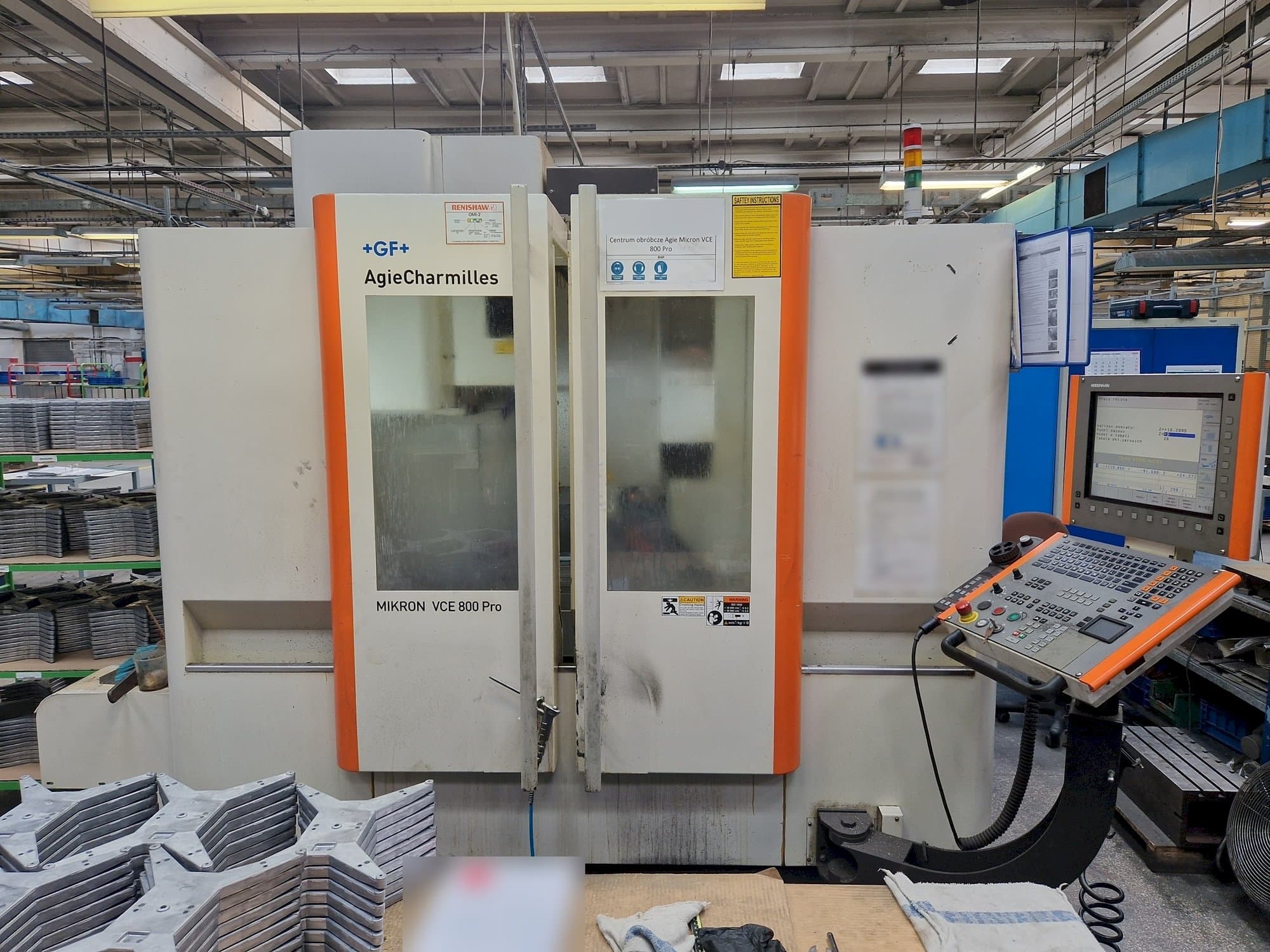 Makine AgieCharmilles MIKRON VCE 800 PRO - Önden görünüm