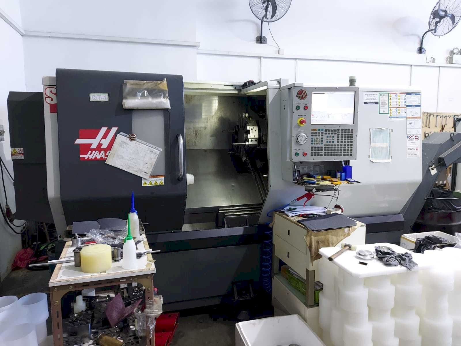 Makine HAAS ST-30 - Önden görünüm